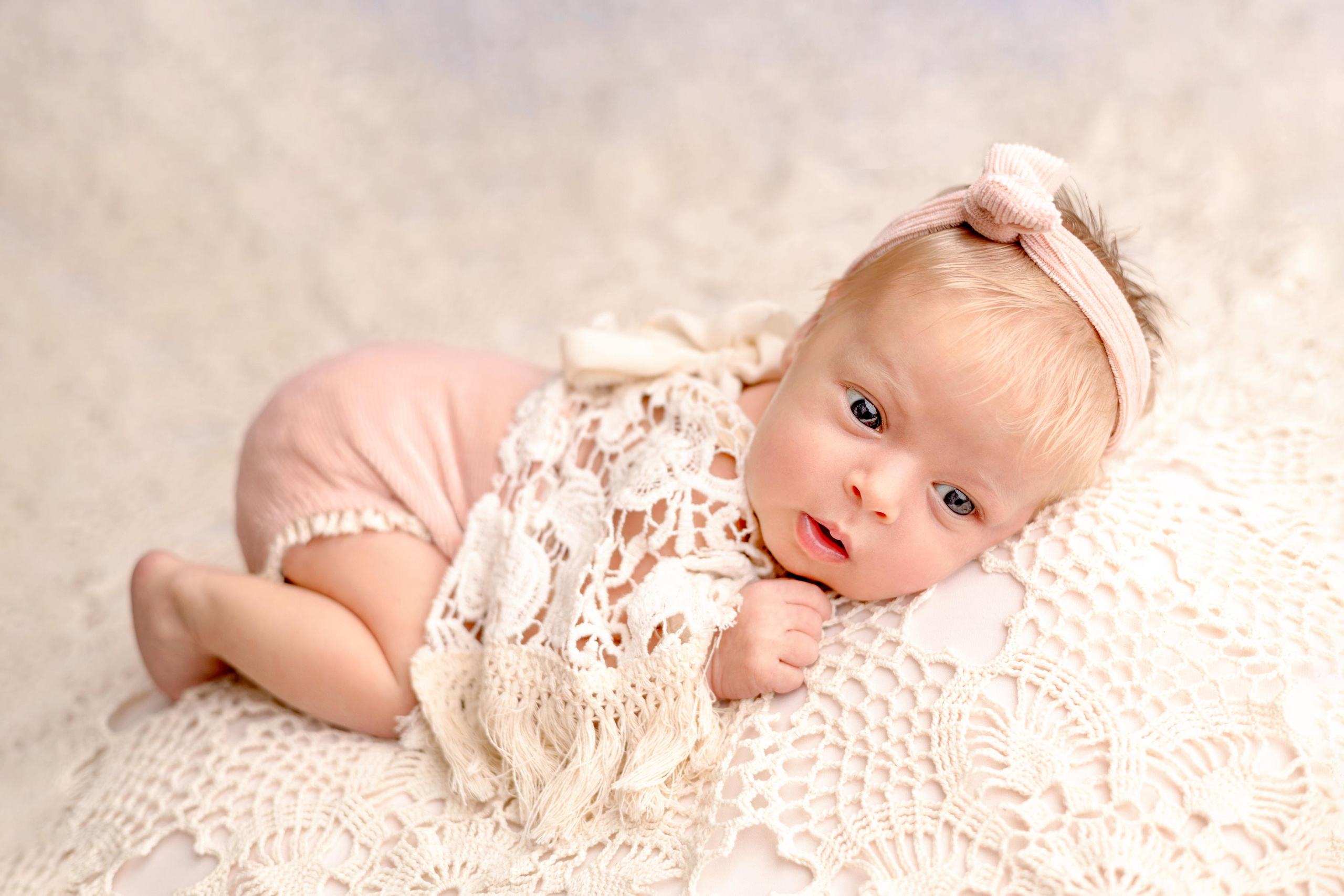 Фотосъемка новорожденной девочки Вероники. Фотограф новорожденных Москва. Ньюборн фотограф Москва