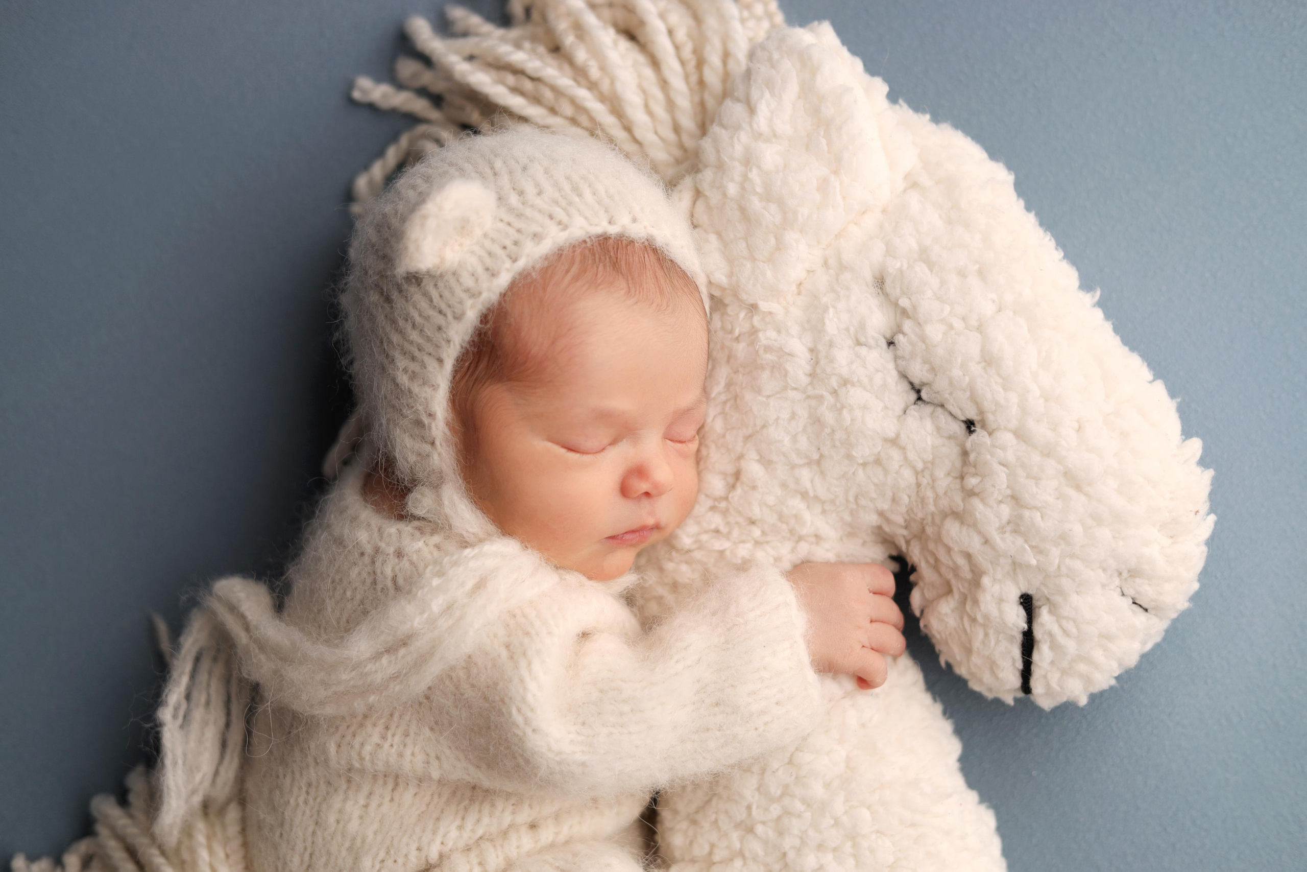 Ньюборн фотосессия Мишеньки. Фотограф новорожденных Москва. Ньюборн фотограф Москва