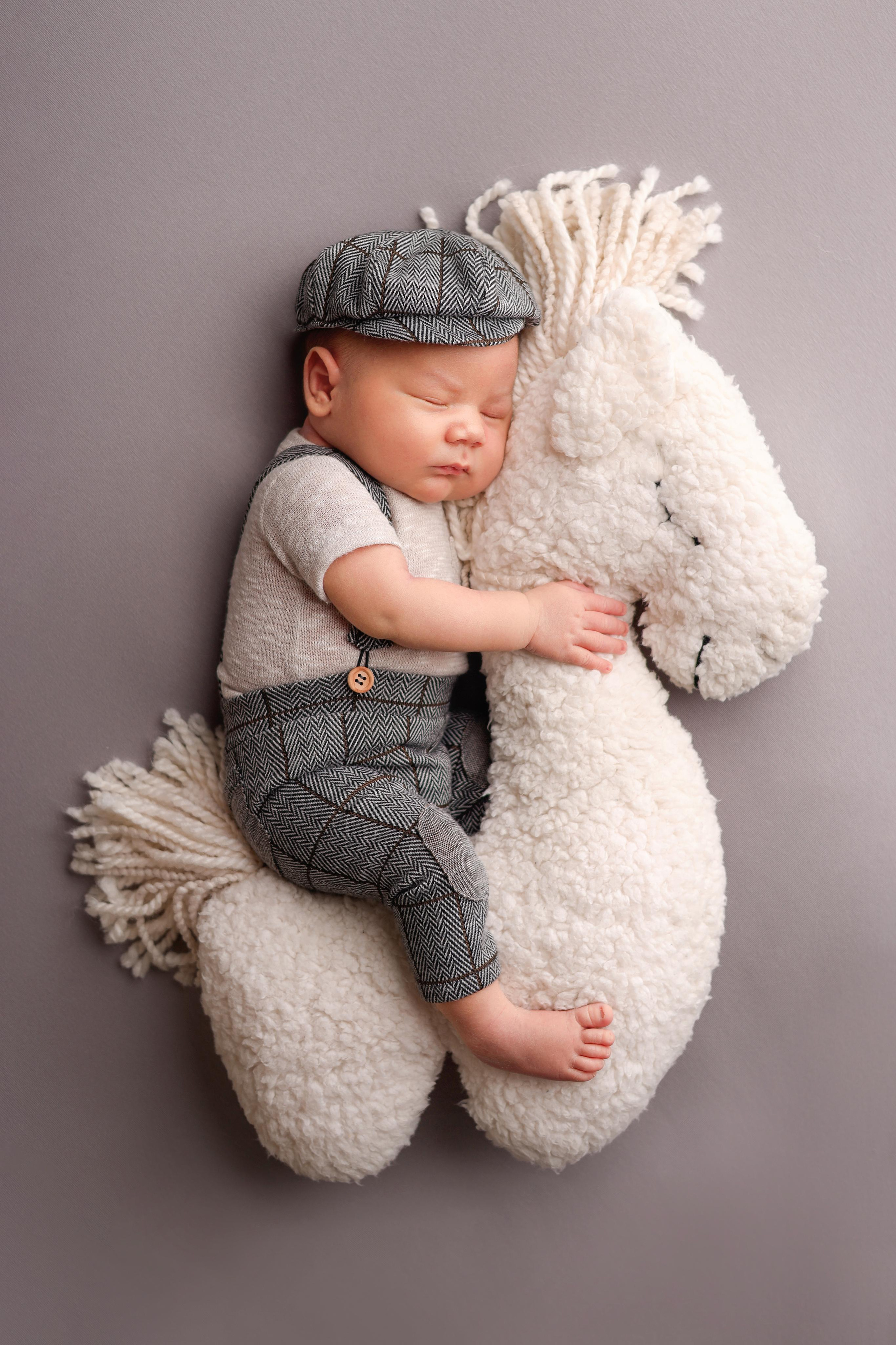 Ньюборн съемка Давида, оптимальный пакет. Фотограф новорожденных Москва. Ньюборн фотограф Москва