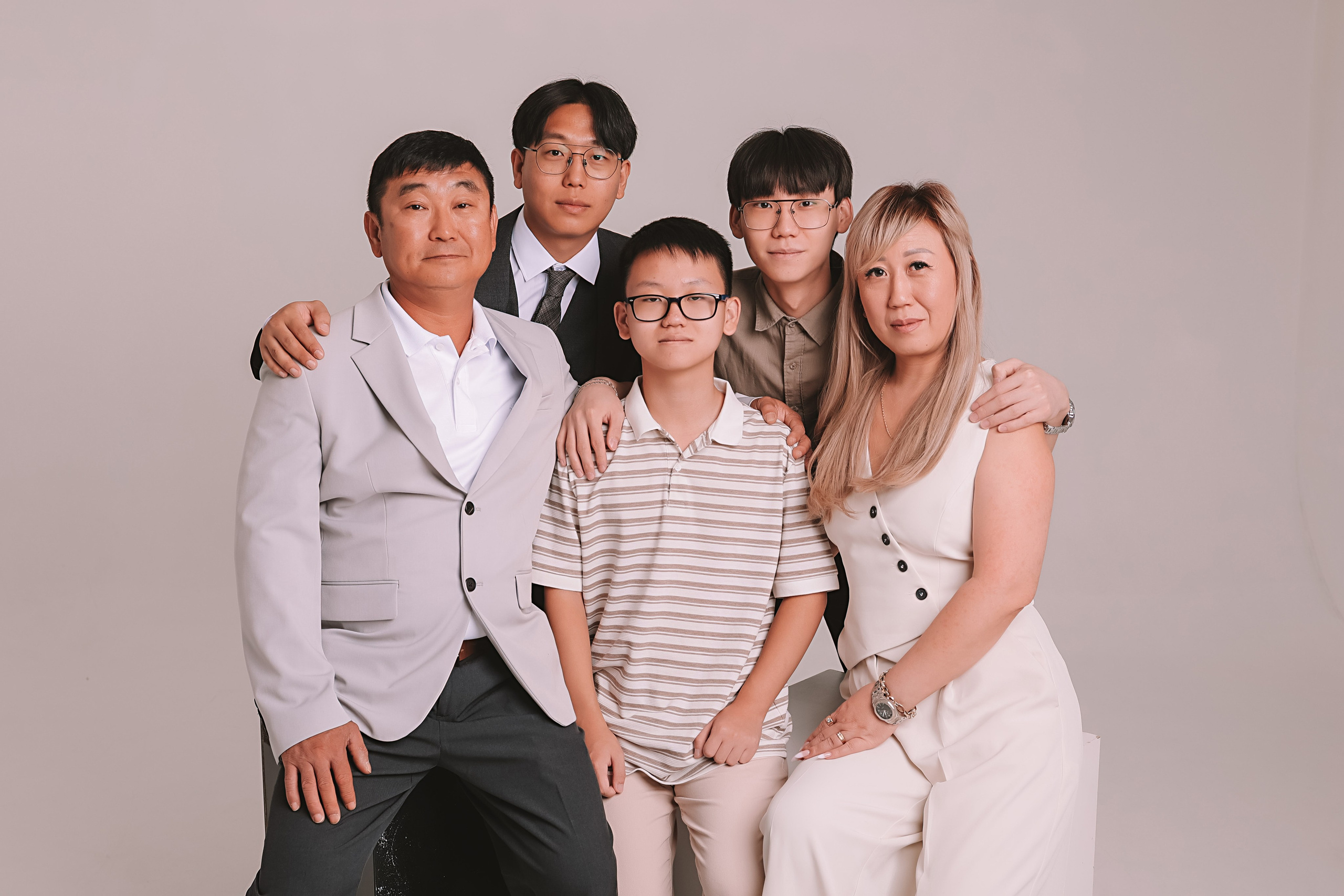 Айвазовский и парк дружбы народов. Семейный фотограф Тюмень, фотограф на роды Салмина Мария