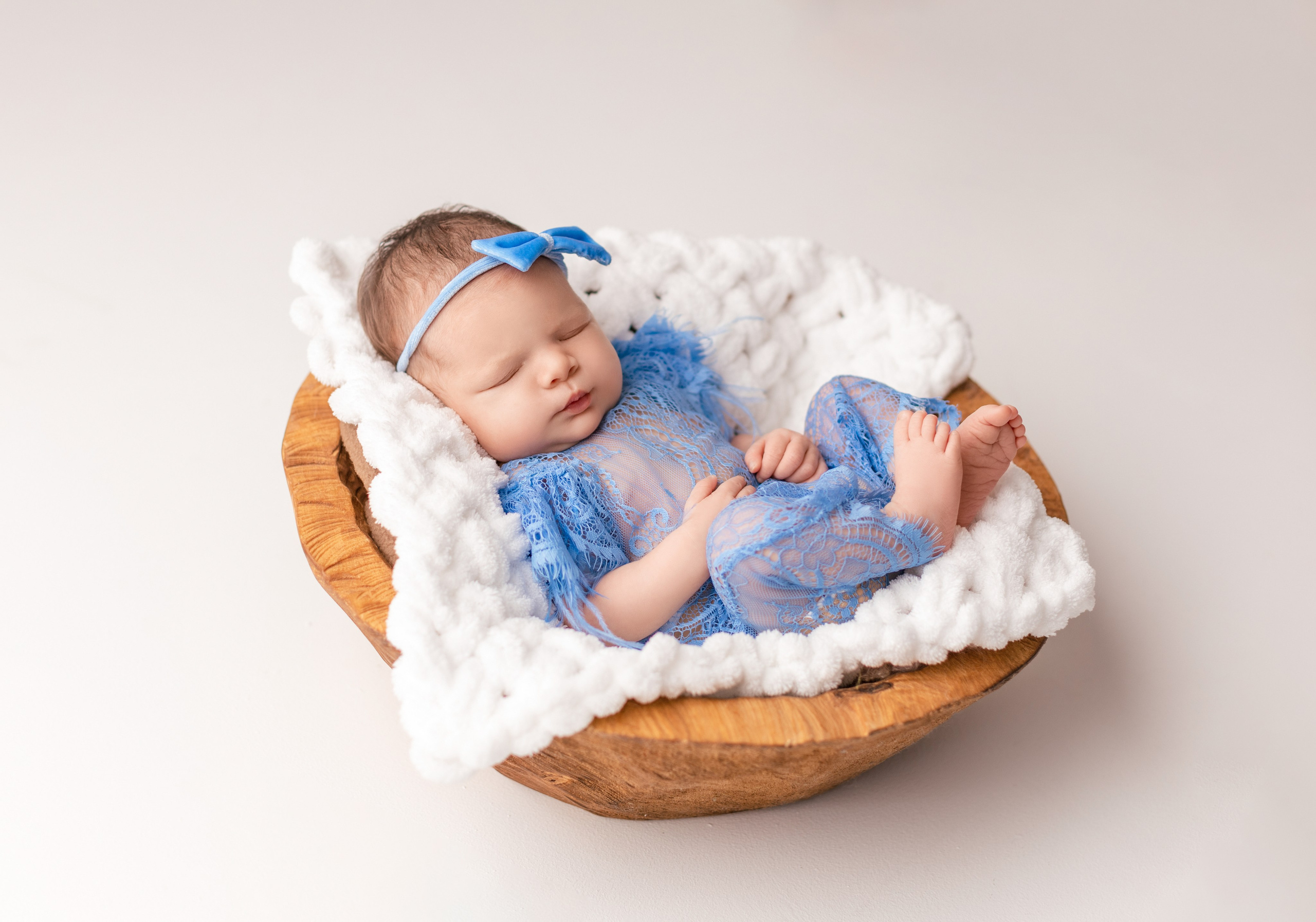 Аделина, 6 дней (в работе, без ретуши). Фотограф новорожденных в Нижнем Новгороде Надежда Кадылкина