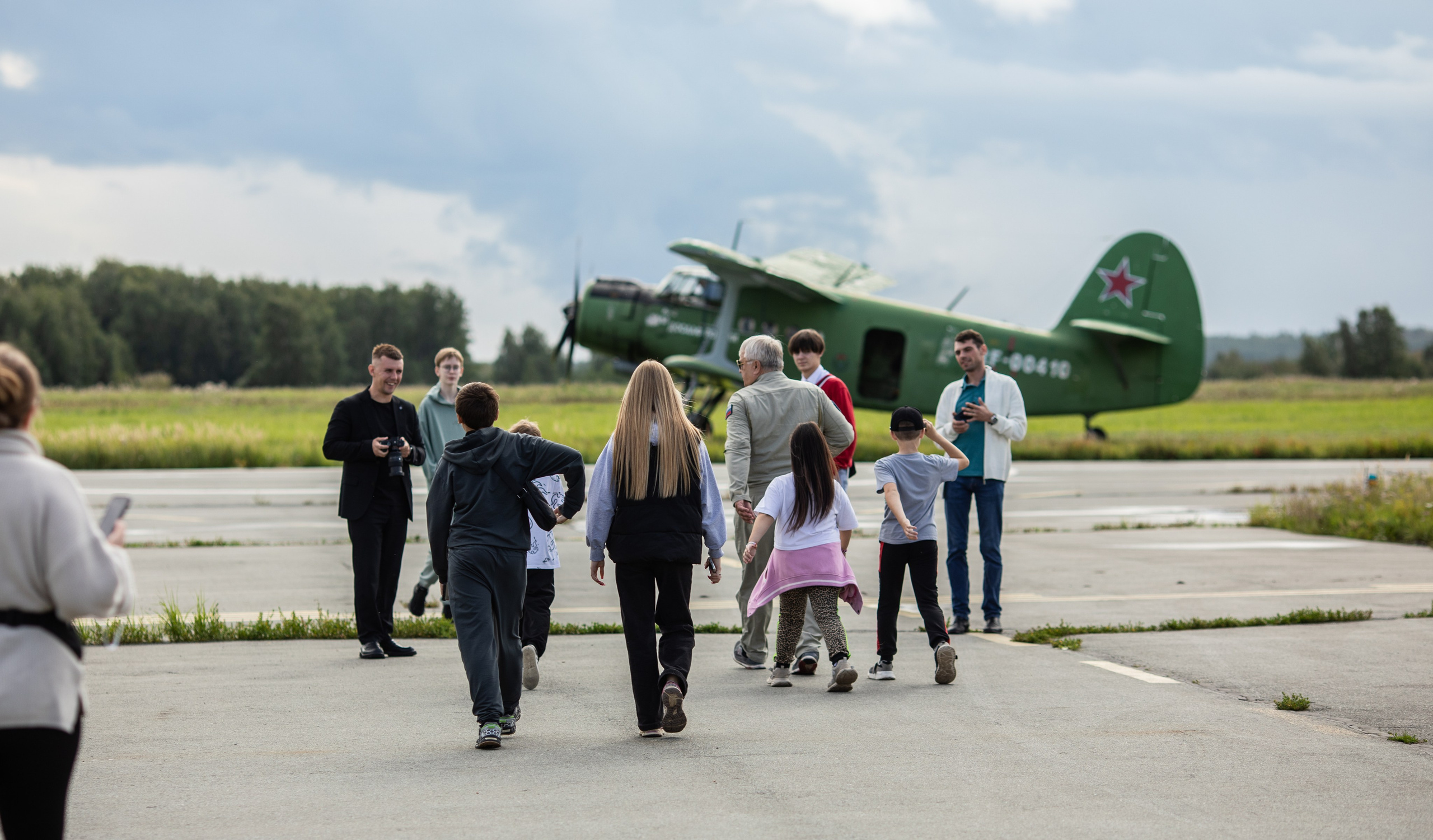 УЗСТ- Корпоративный тимбилдинг на аэродроме. Репортажный и свадебный фотограф в Челябинске Елисеев Павел