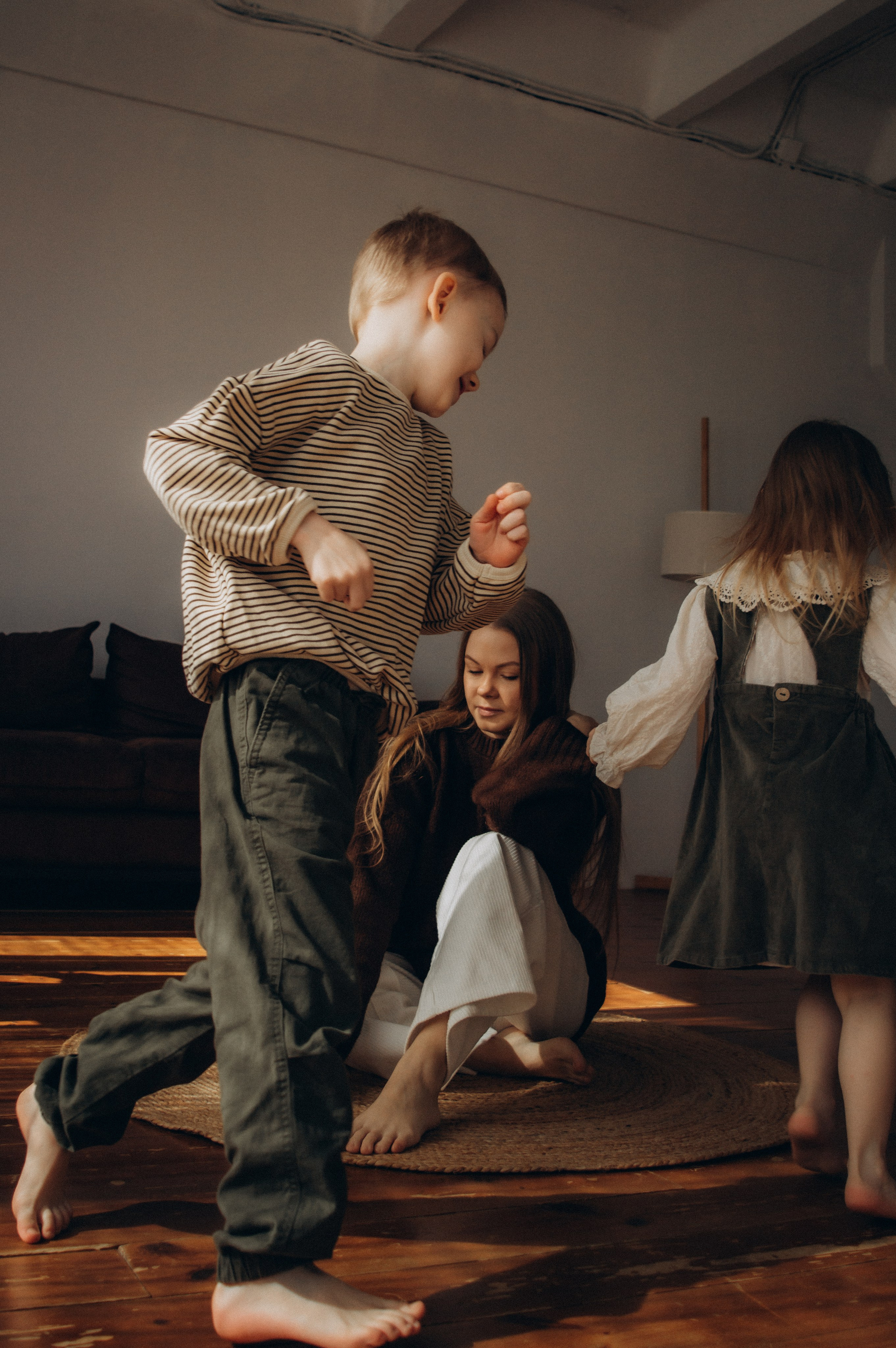 Любовь в воздухе. Семейная фотосессия в студии. Юлия Левада Семейный и женский фотограф