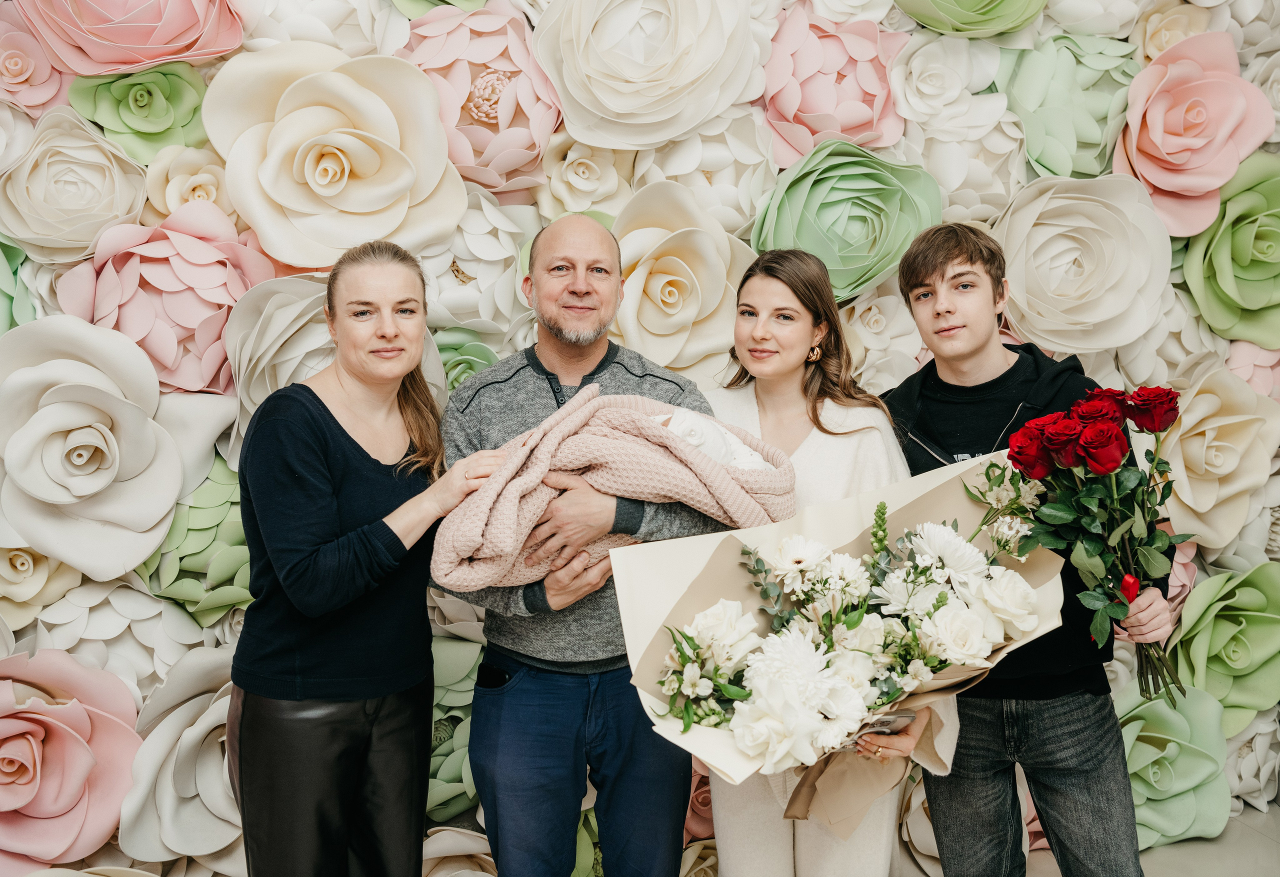 Выписка Софии. ГКБ 67. Фотограф на выписку из роддома в Москве и МО