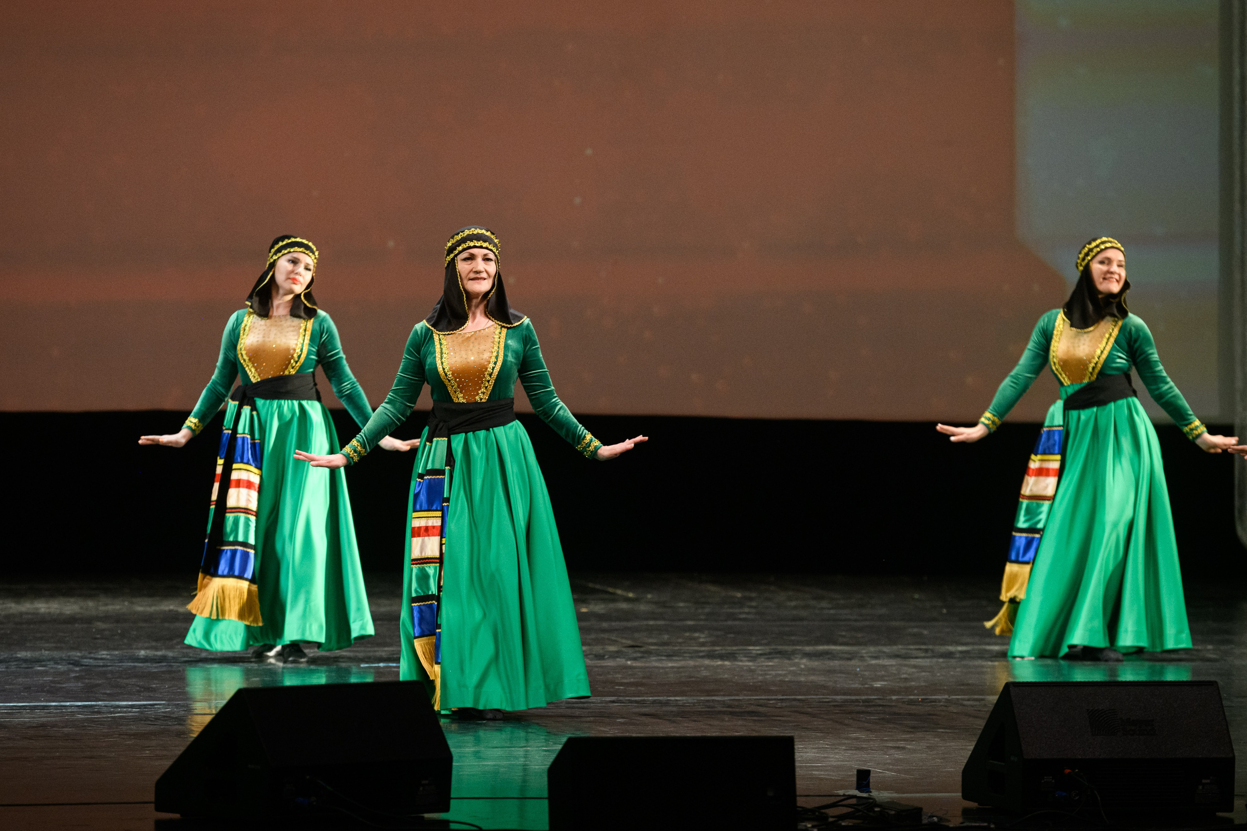 23 апреля, часть 1, БКЗ Октябрьский, г. Санкт-Петербург. Золотое яблочко