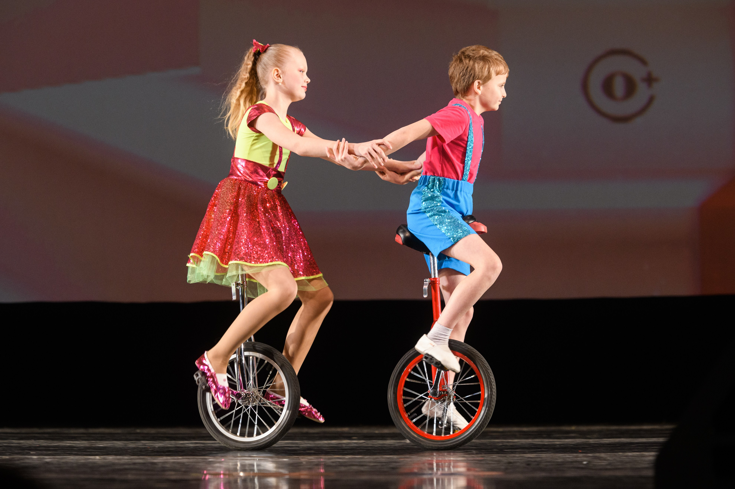 23 апреля, часть 1, БКЗ Октябрьский, г. Санкт-Петербург. Золотое яблочко