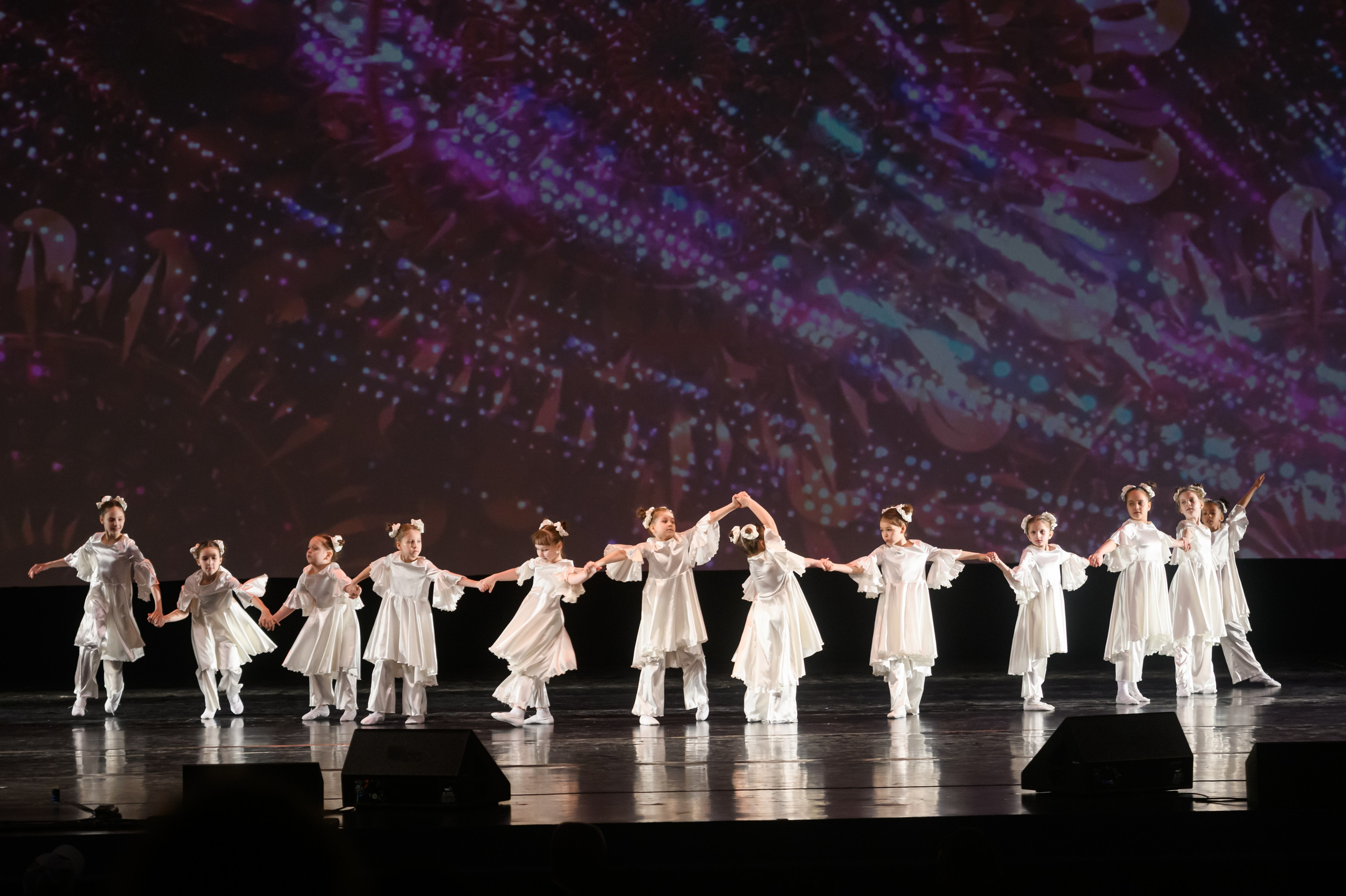 23 апреля, часть 2, БКЗ Октябрьский, г. Санкт-Петербург. Золотое яблочко