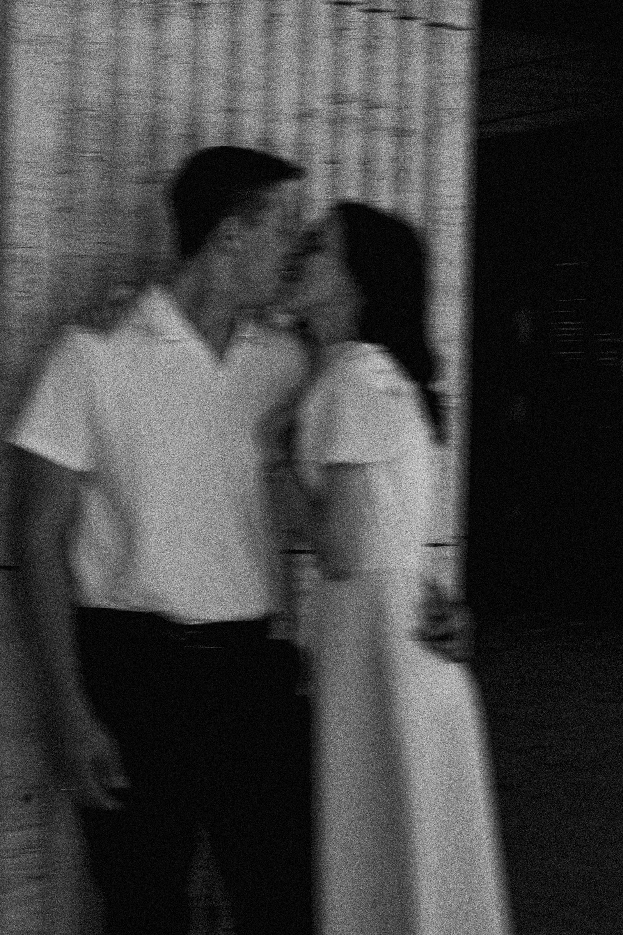 Свадебная фотосессия в парке Галицкого. Свадебный и семейный фотограф Виолетта Сидельникова. Краснодар, Россия, Беларусь, Европа