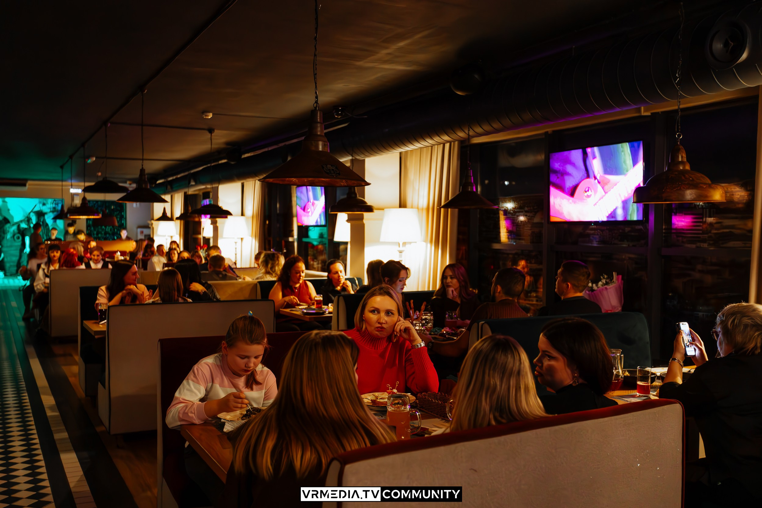 Ресторан «Мюнхен»: Часть команды — часть корабля