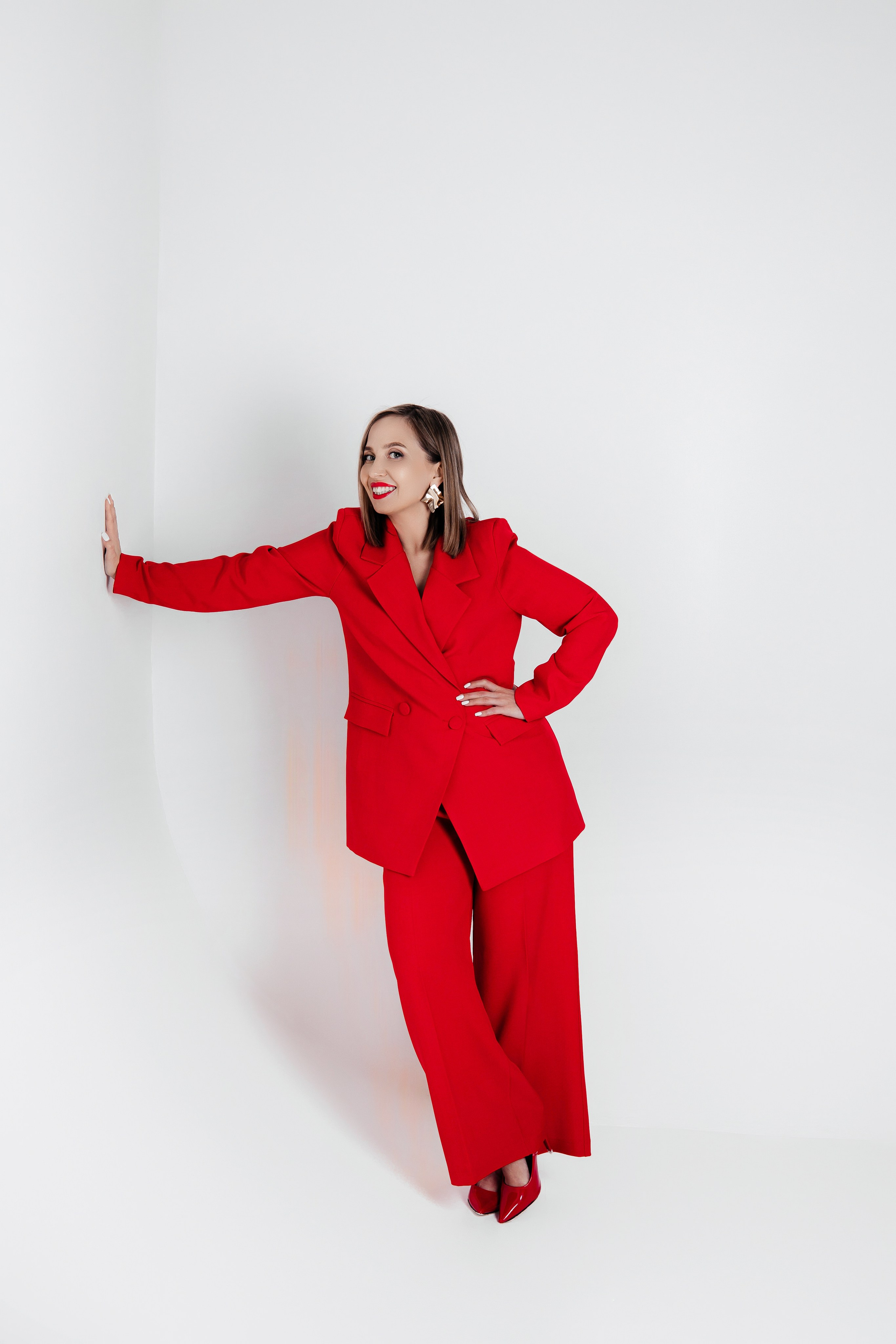 Светлана. Ведущая праздников