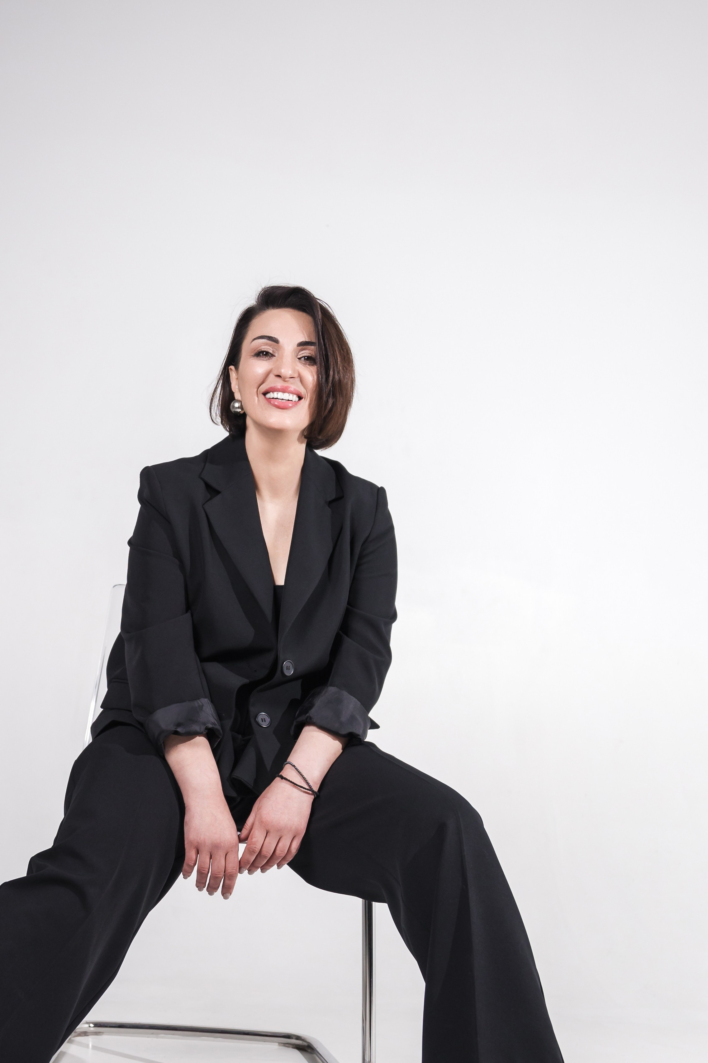 Мама и сын_циклорама. Фотограф Воронеж, Новая Усмань Мария Бублик