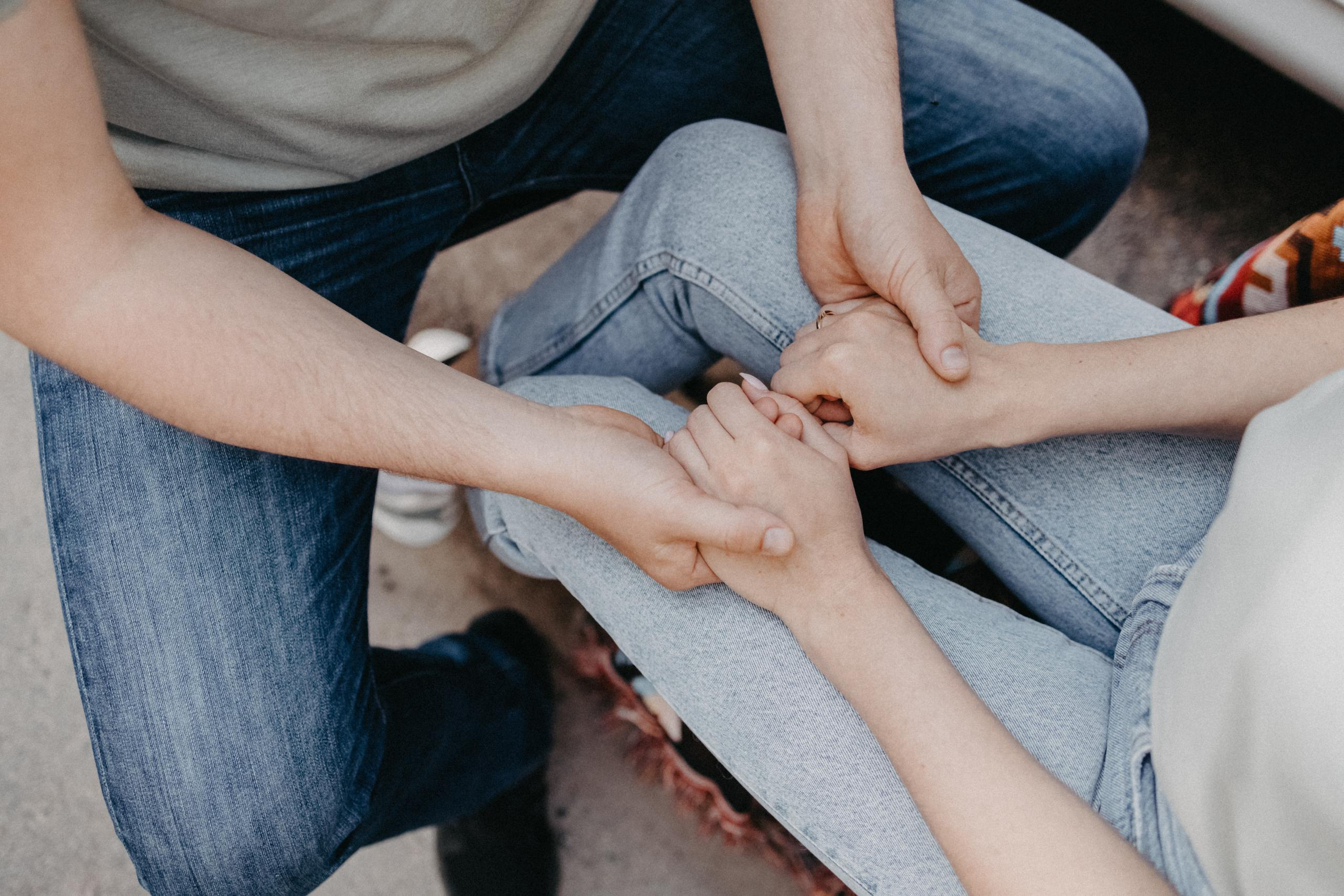 Лавстори фотосессия в доме на колесах на автофургоне или автокемпере в. Свадебный фотограф-видеограф в Красноярске Евгений Константинопольский