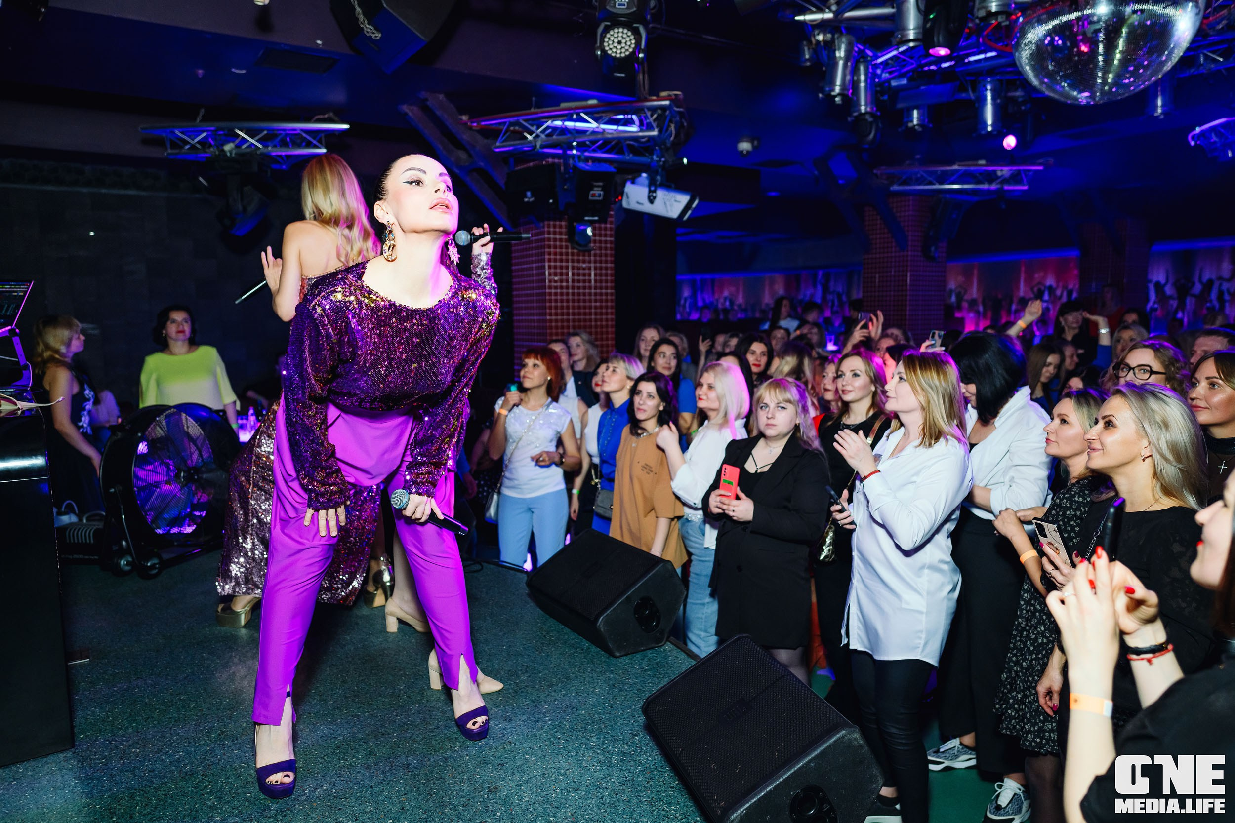 Концерт группы стрелки в Планете 13 апреля. One Media Life: фоторепортажи, фотоотчеты с мероприятий и заведений