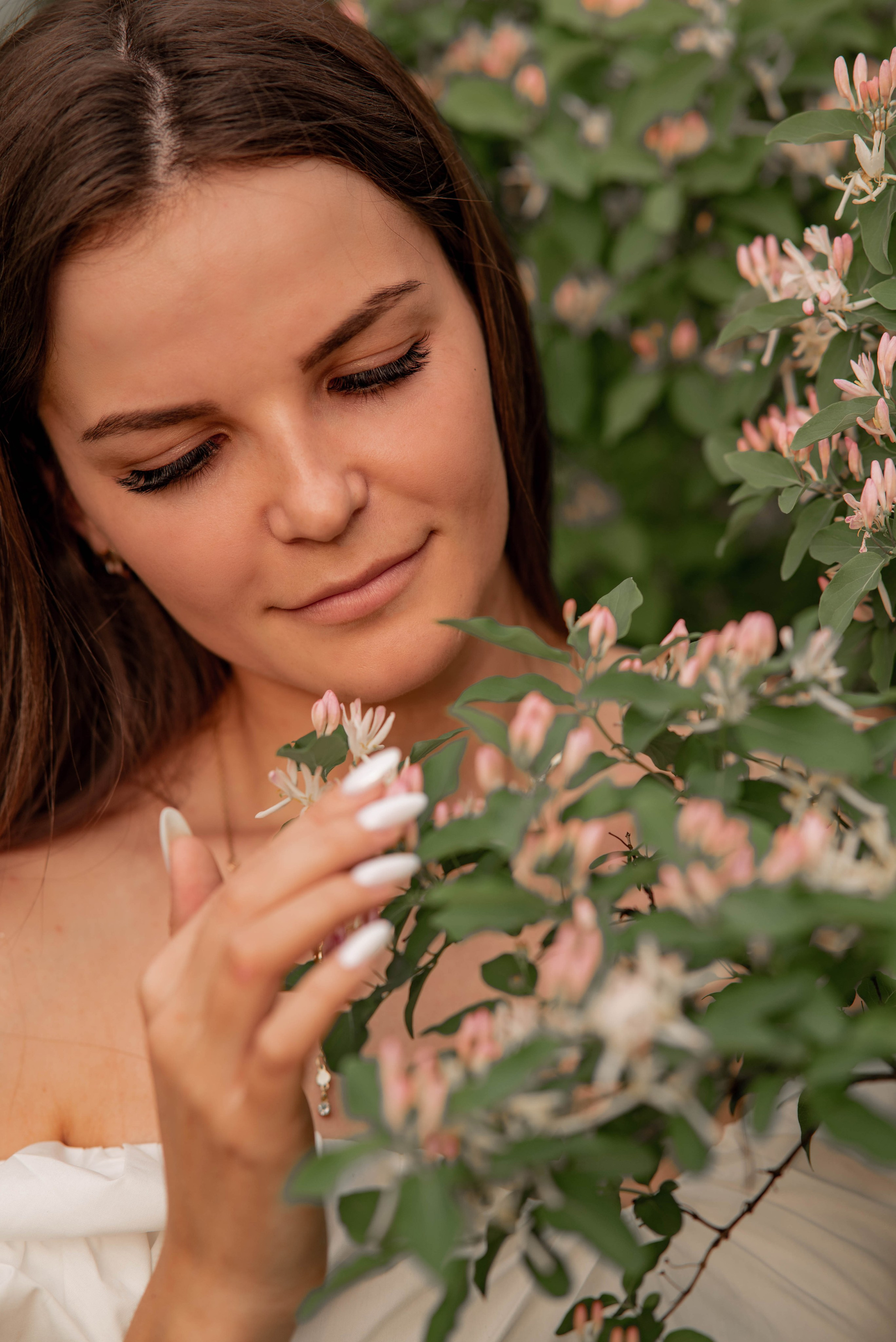 Вечерняя съёмка изящной девушки в парке города Абакан. Семейный и свадебный фотограф в Абакане Юлия Су