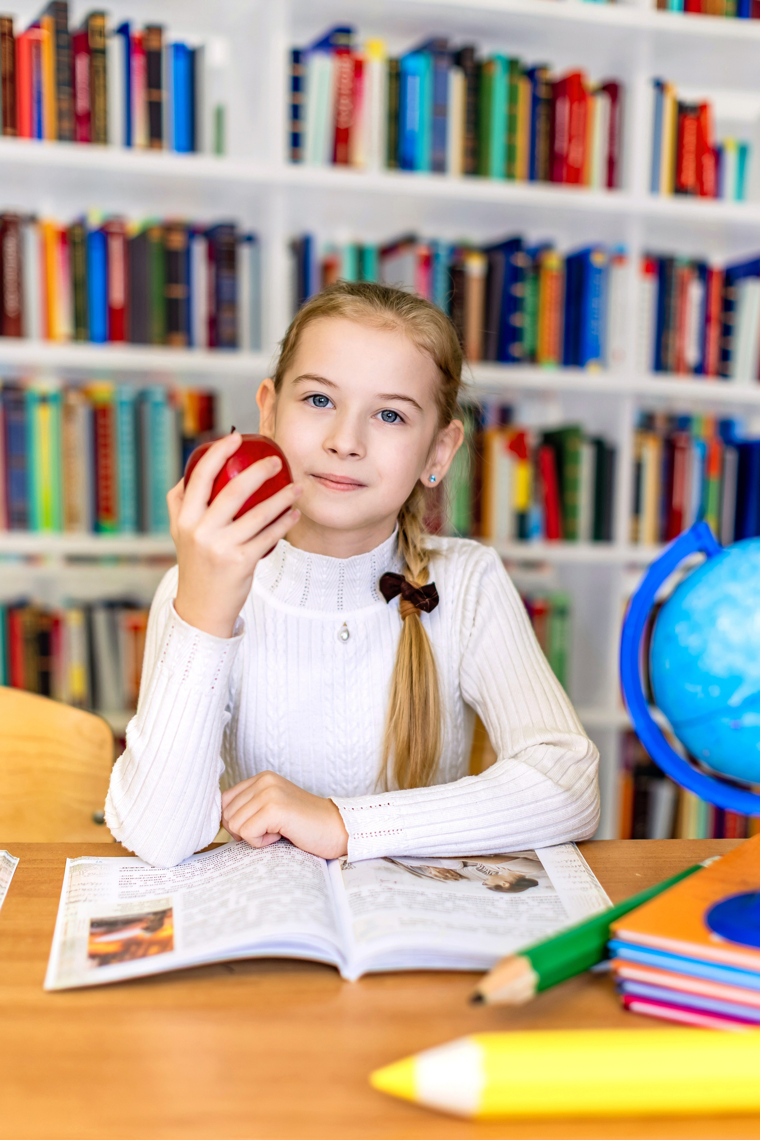 ГАЛЕРЕЯ фотографий для Начальной школы 1-4. Фотограф и видеограф Москва. Свадебный фотограф, видеограф. Выпускные альбомы. Оживающие альбомы