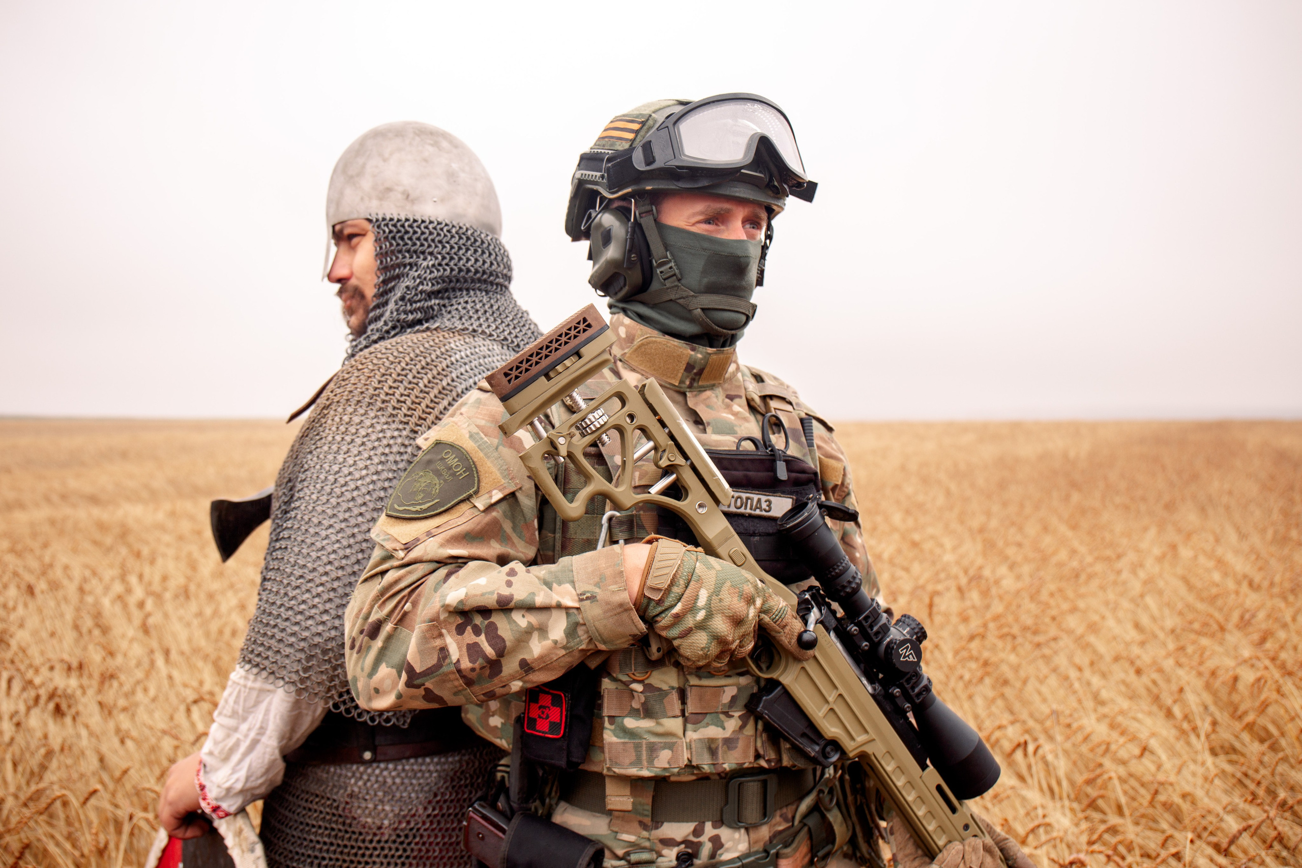 Поле. Для тех, кто не ждёт удачи, а создаёт её. Каждая фотосессия — это твой момент, твой стиль, твой успех. 📸