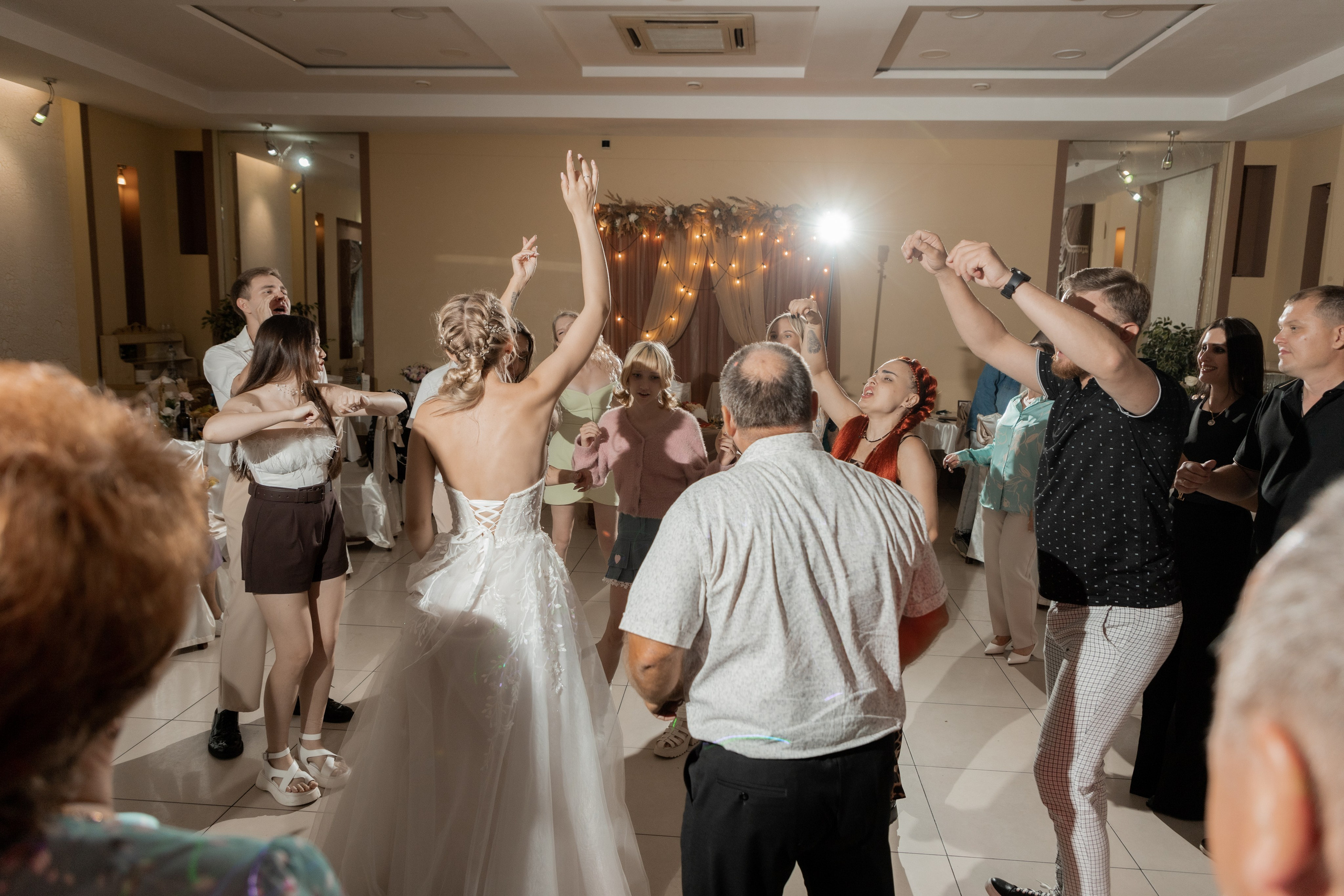 Роман и Александра (банкет). Свадебный фотограф Ангелина Сунгатулина | Саратов | Балаково | Вольск