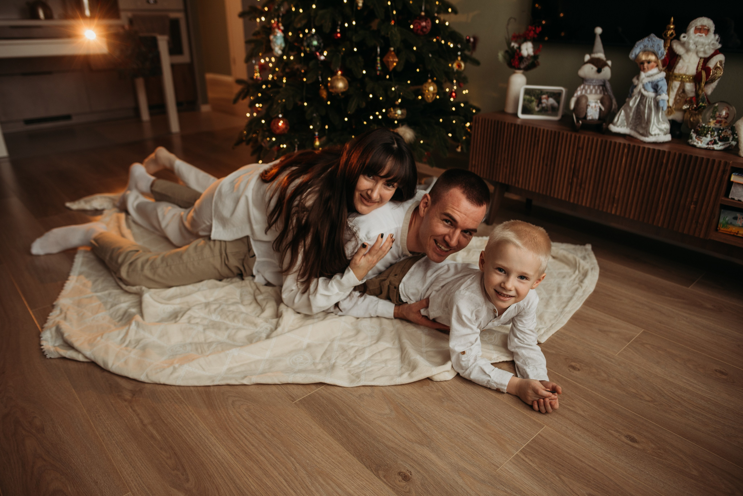 Уютная домашняя для семьи Натальи. Детский и семейный фотограф выпускной альбом Приморско-Ахтарск