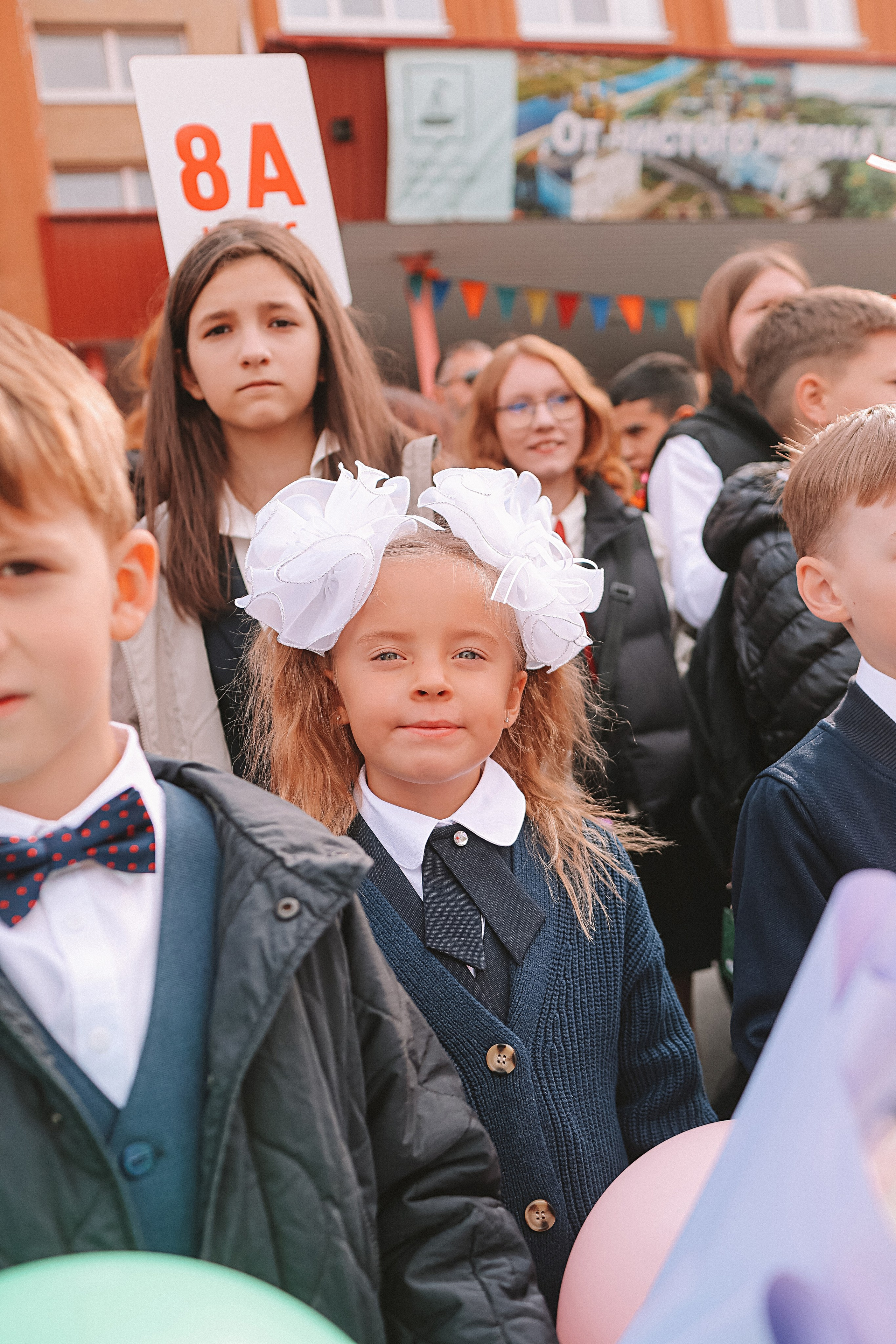 1 сентября линейка+кл час+портреты. Семейный фотограф Тюмень, фотограф на роды Салмина Мария
