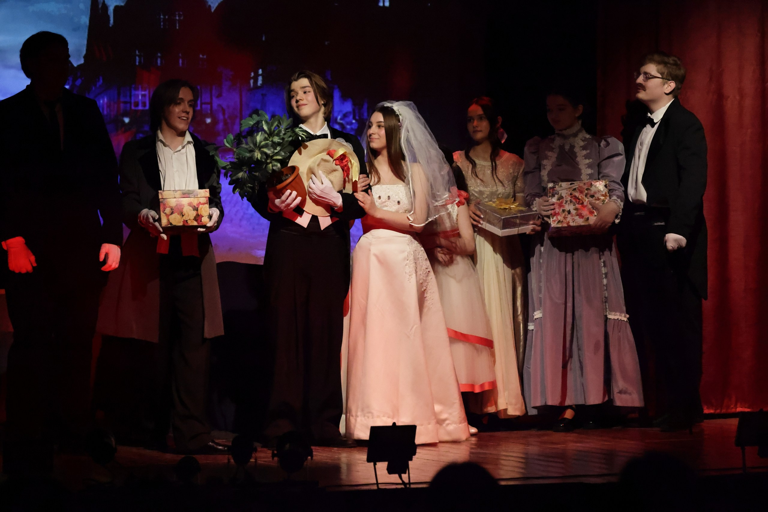 Фотографии "Соломенная шляпка"