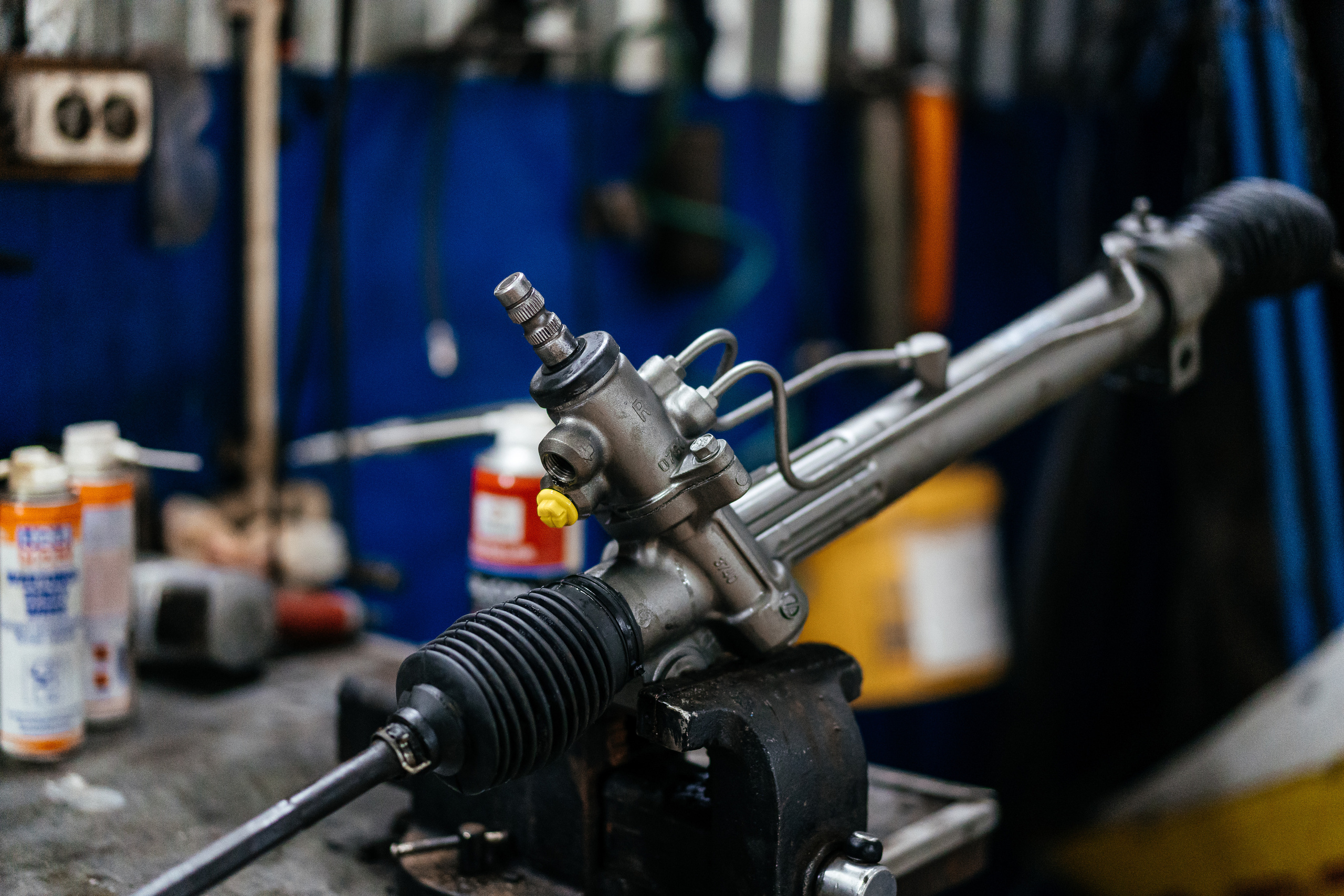 Слесарные работы. Автосервис БМП