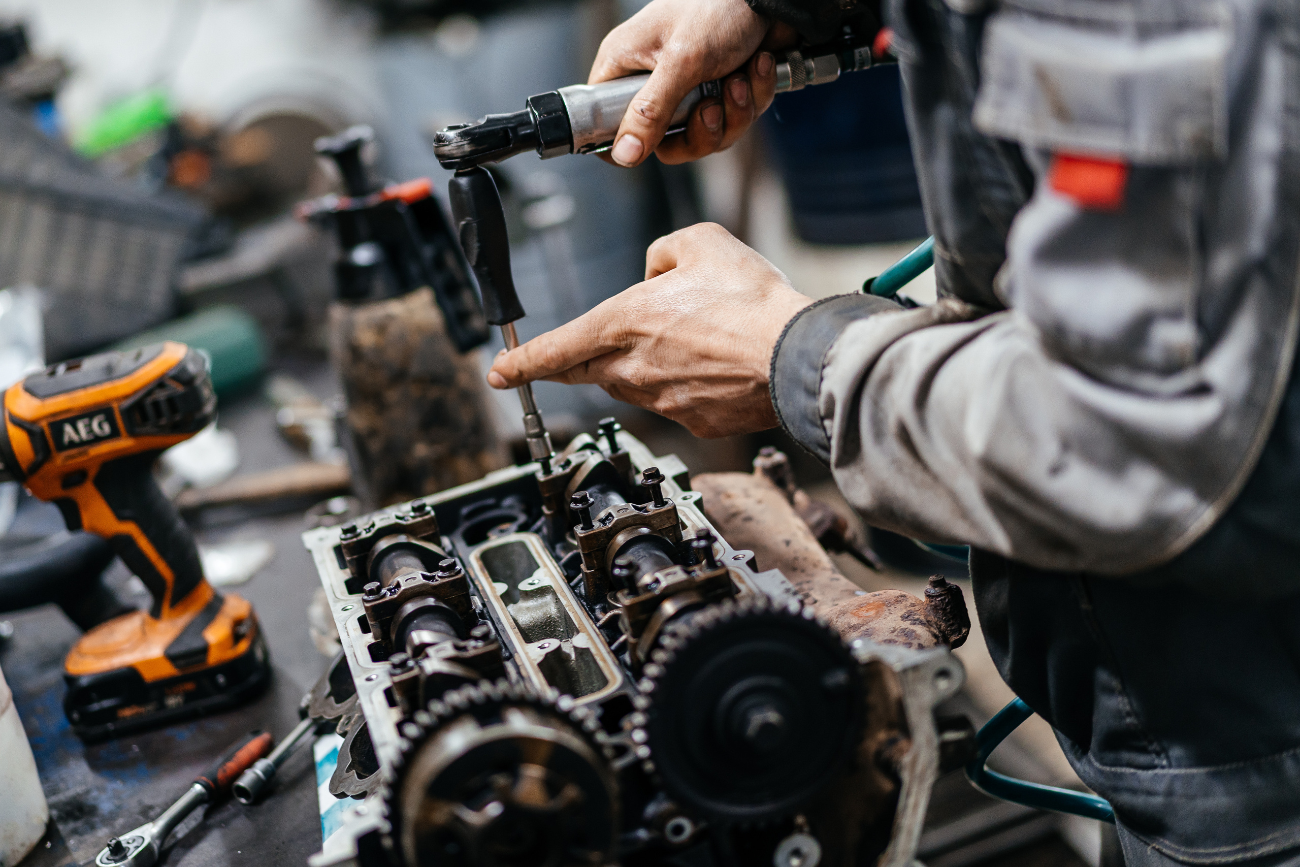 Слесарные работы. Автосервис БМП