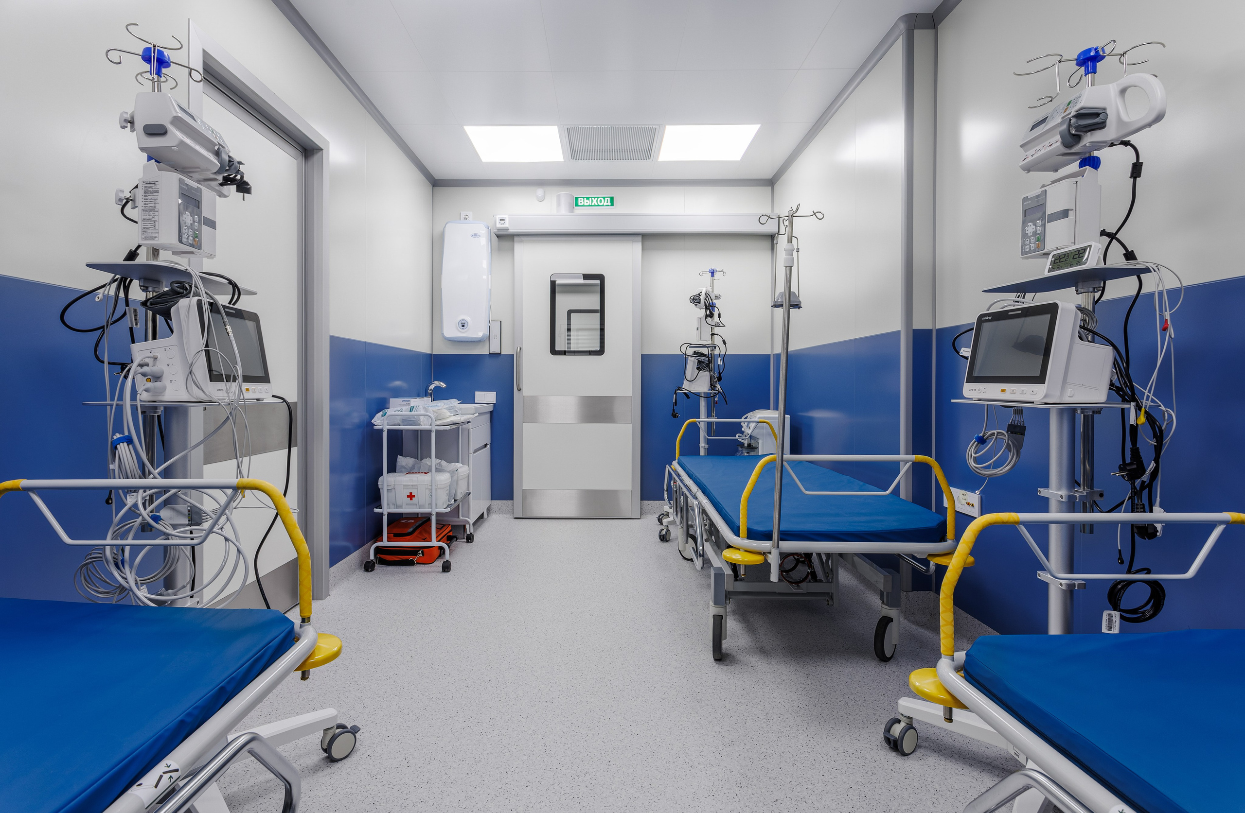 Вывод: Профессиональная фотосъемка для медицинского центра — это не расходы, а стратегические инвестиции в будущее, которые окупятся ростом доверия, узнаваемости и, как следствие, увеличением потока пациентов. Рекомендуем уточнить все детали и просмотреть портфолио фотографа, чтобы обеспечить наилучший результат.