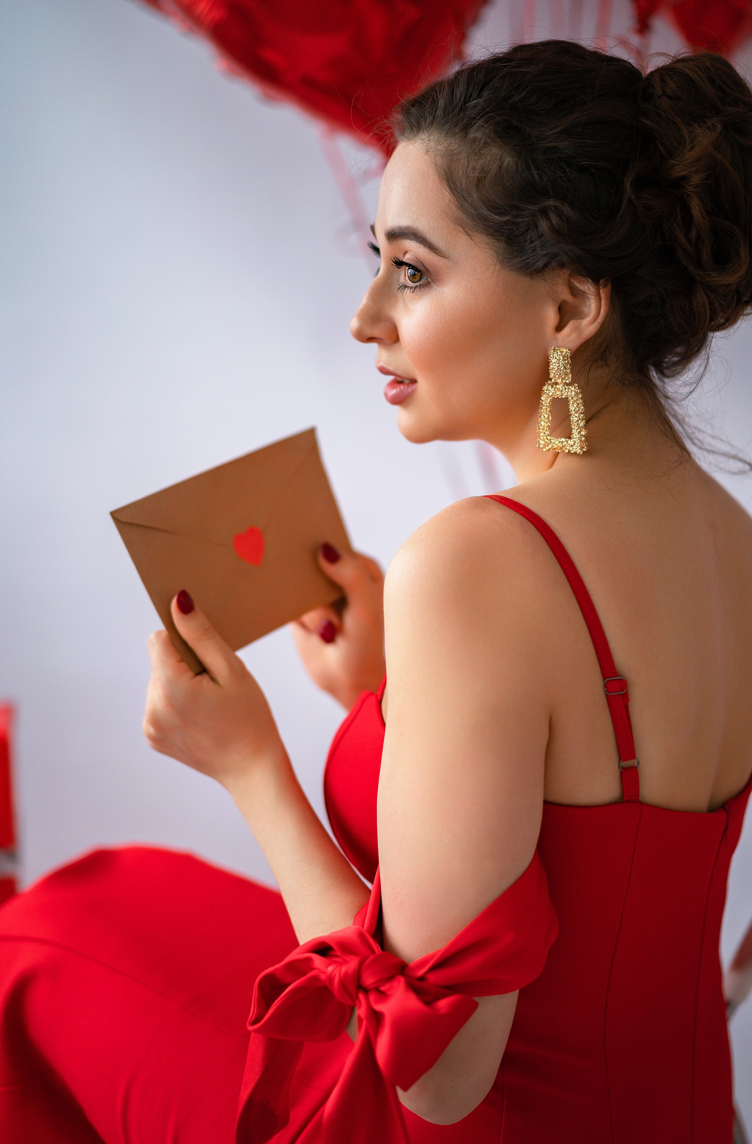 Женская фотосессия, индивидуальная съемка, студийный портрет, фотосессия в студии, индивидуальная фотосессия. Главная