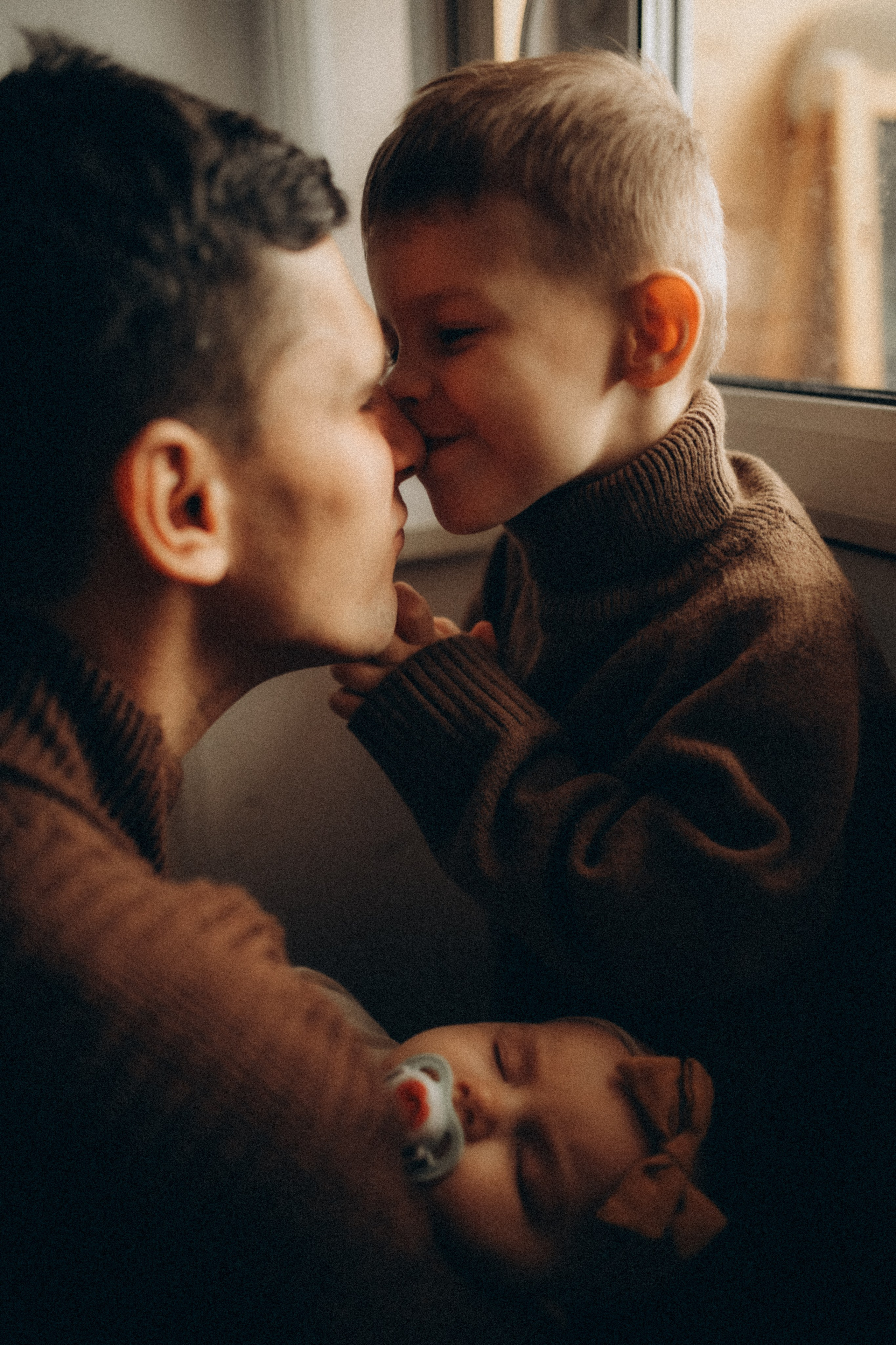 Ира, Дима, Костя и малышка Лерочка. Семейный фотограф в Москве и Люберцах Юлия Гуськова