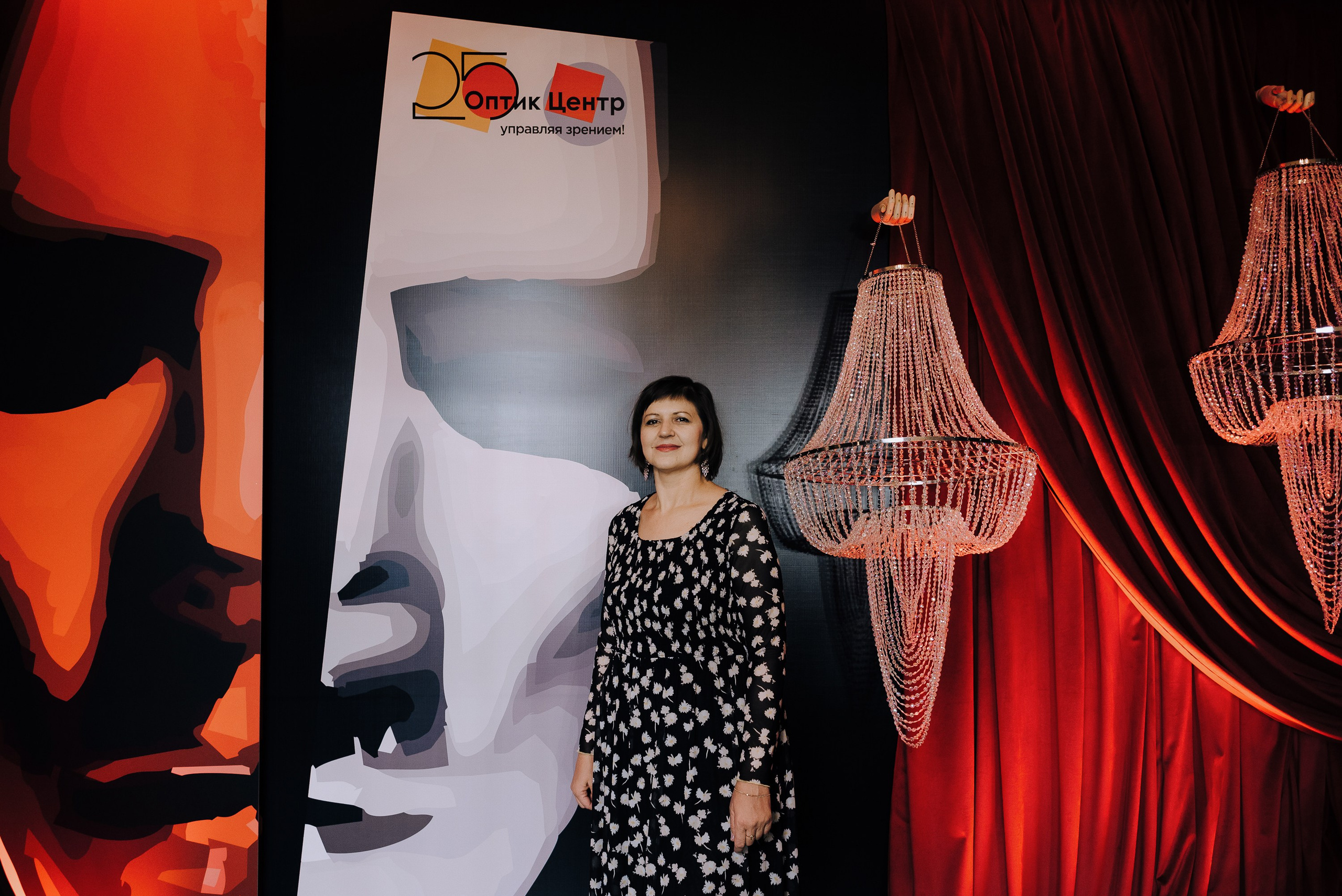 СПЕКТАКЛЬ «ВОЛШЕБНЫЕ ОЧКИ» ОПТИК-ЦЕНТР. Репортажный фотограф Зуев Роман г. Челябинск