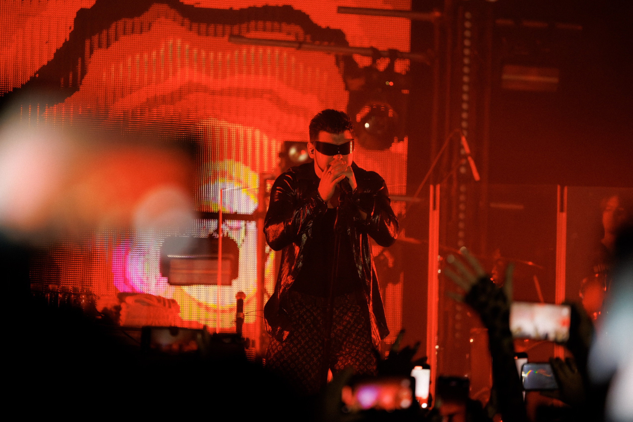 Фотоотчёт и репортаж с концерта группы GAYAZOV$ BROTHER$. Красильников Евгений — профессиональный фотограф в Ростове-на-Дону