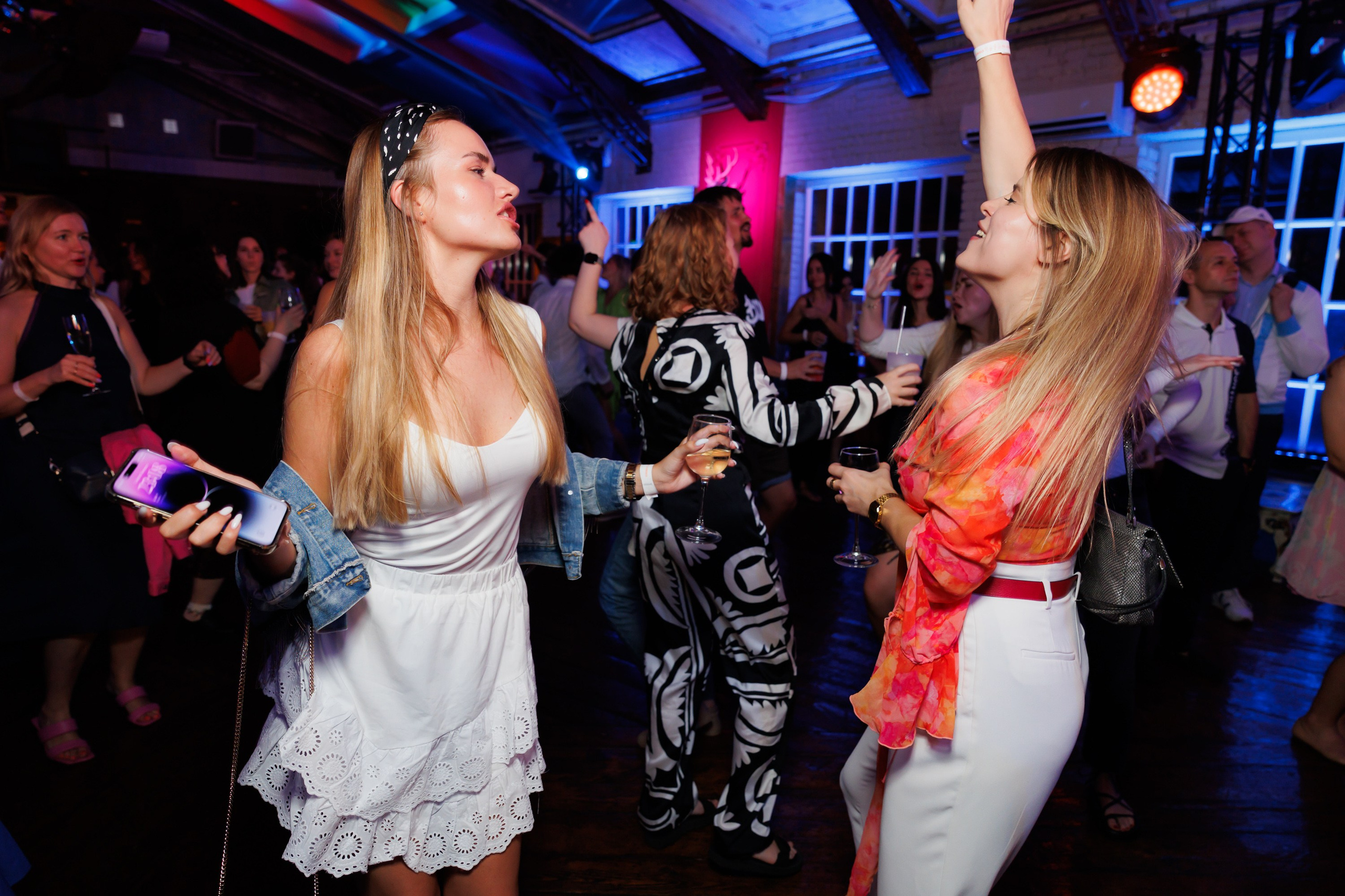 EVEREST VIBE good vibes only 16.08.2023. EVEREST PHOTO REPORT