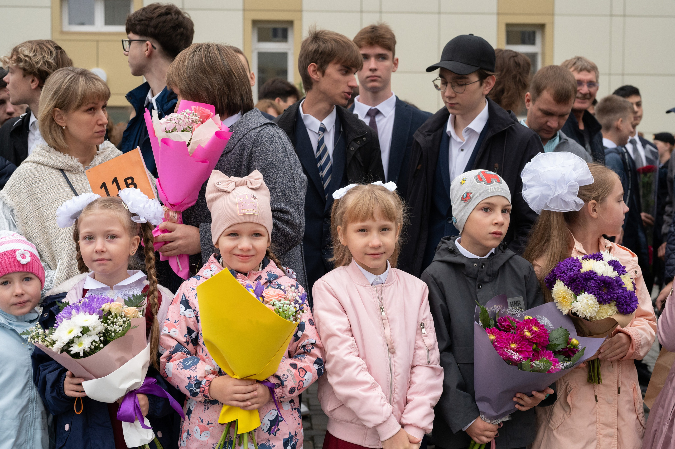 1 сентября 1 К 16 гимназия репортаж, линейка +в классе. Фотограф новорожденных, семейный детский в Тюмени Татьяна Морозова