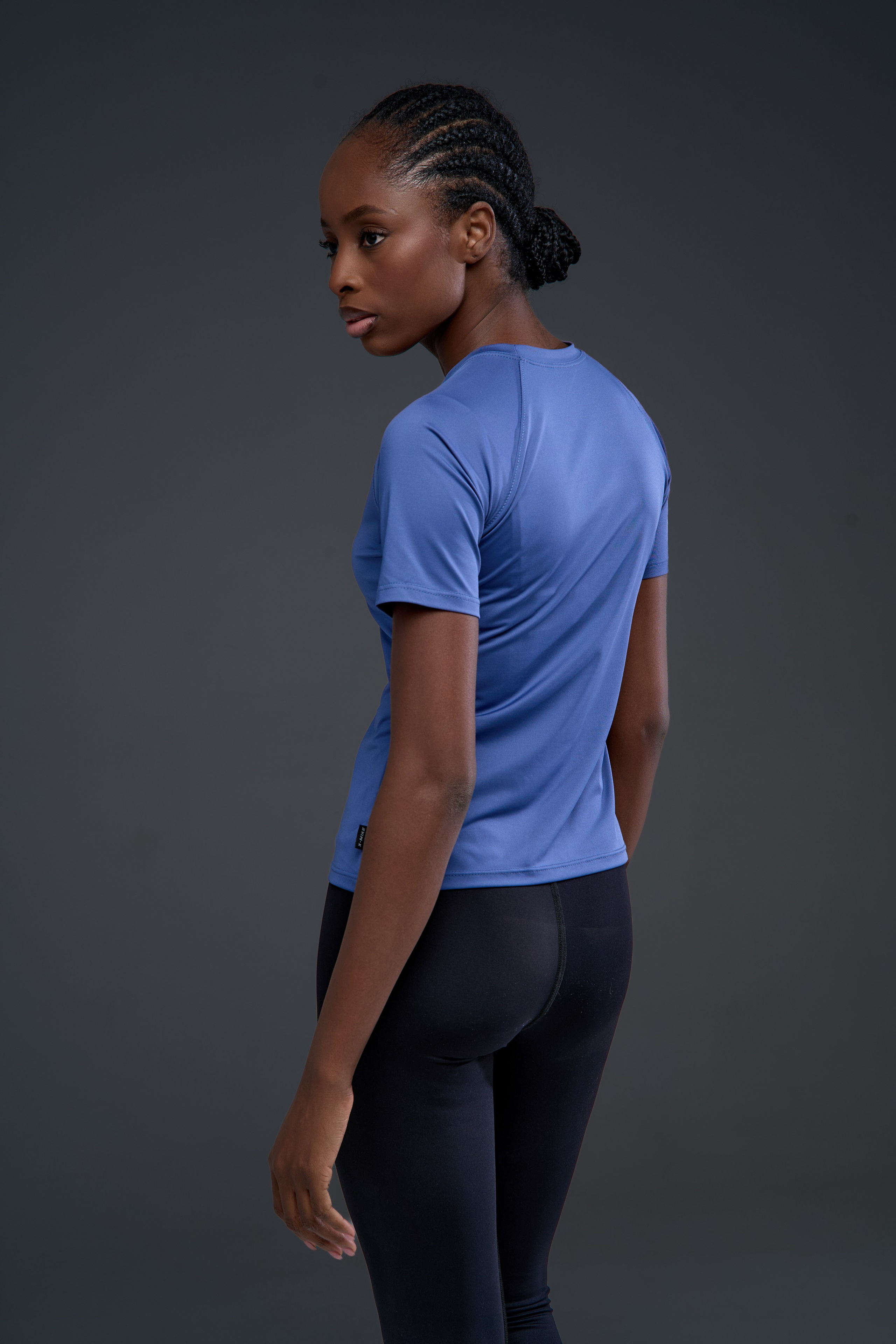 Спортивные футболки. Фотограф для маркетплейсов в Москве