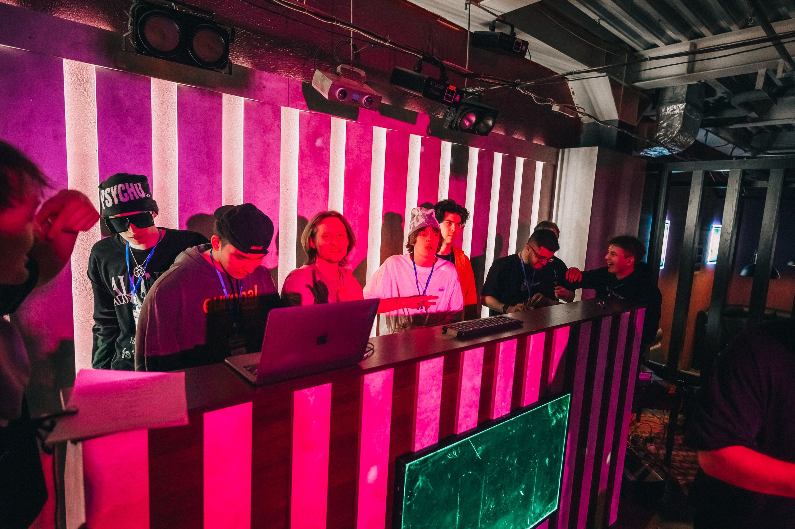 8 MARCH WOMENS DAY PARTY. Фотограф в Кемерово Владислав Шульц