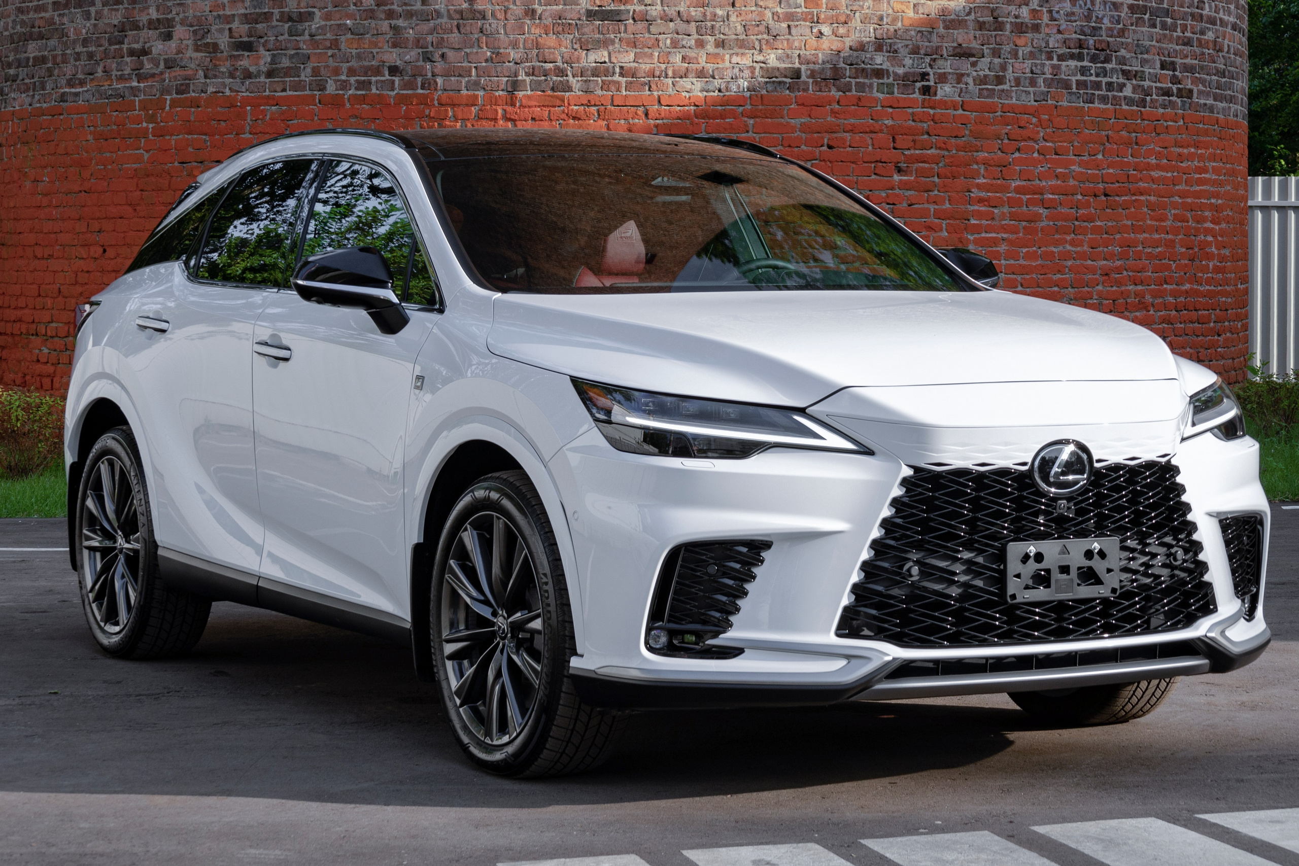 Фотосессия с мотоциклами и автомобилями. Предметный фотограф в Москве и Московской области