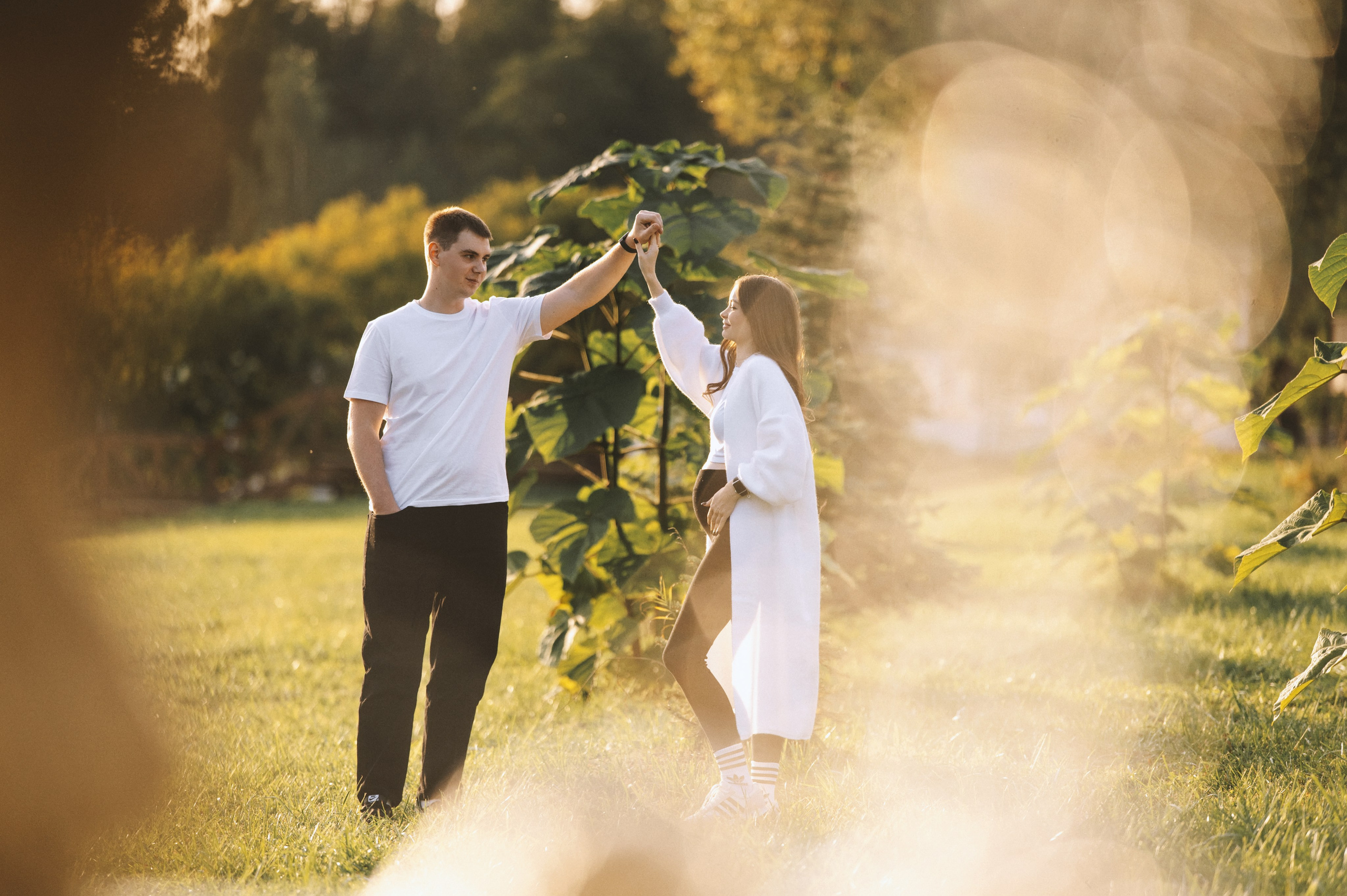 Фотосессия на закате в Гребнево. Свадебный и семейный фотограф Виктория Носачёва. Щелково, Москва и МО
