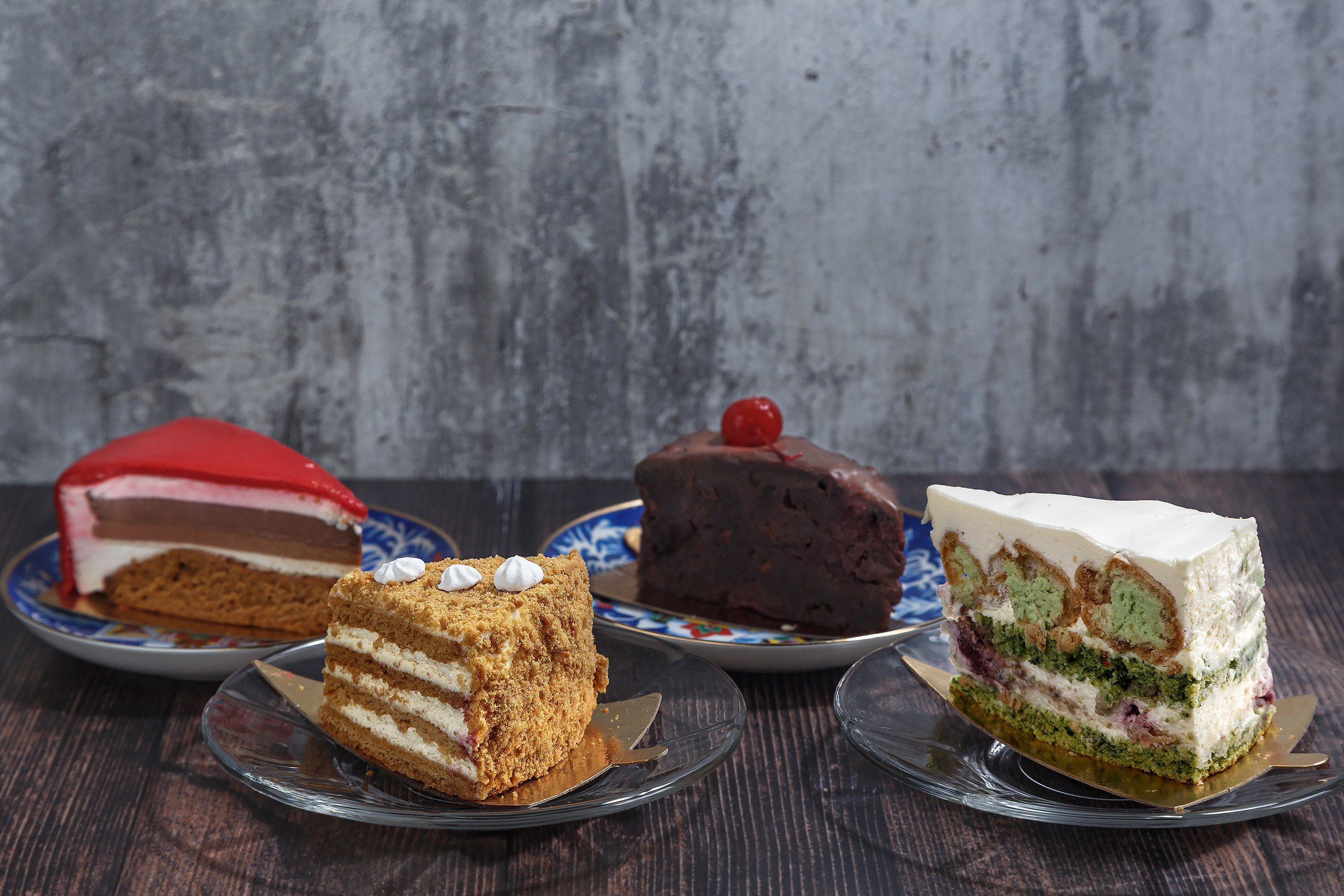 пирожное кофейни-кондитерской Konfi