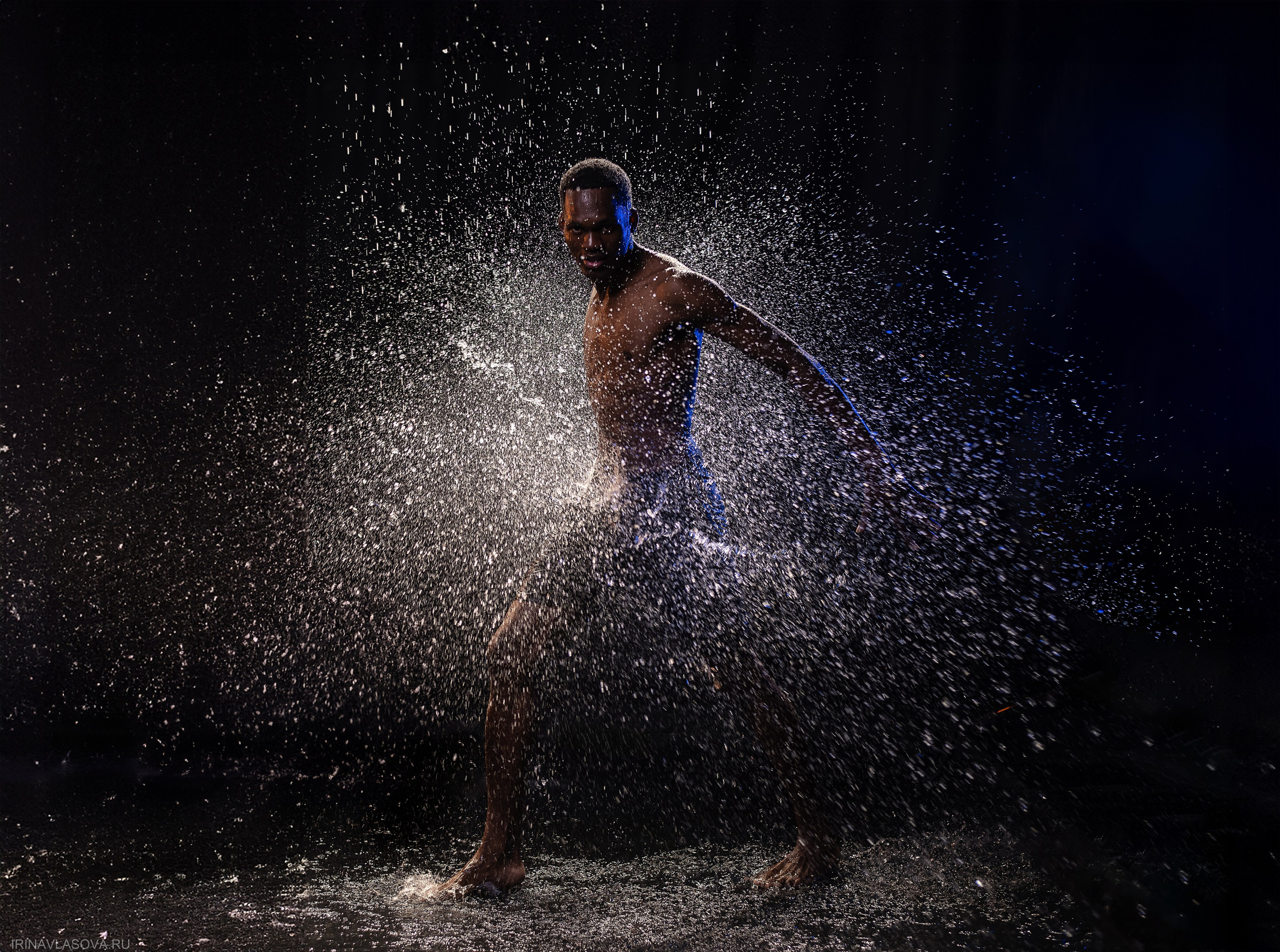 аква фотосессия с водой в студии для танцоров и спортсменов