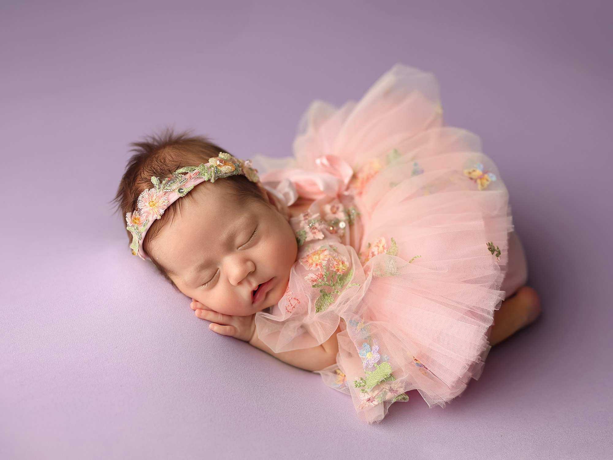 Newborn. Фотограф новорождённых в Казани Нейля Гильмутдинова ньюборн