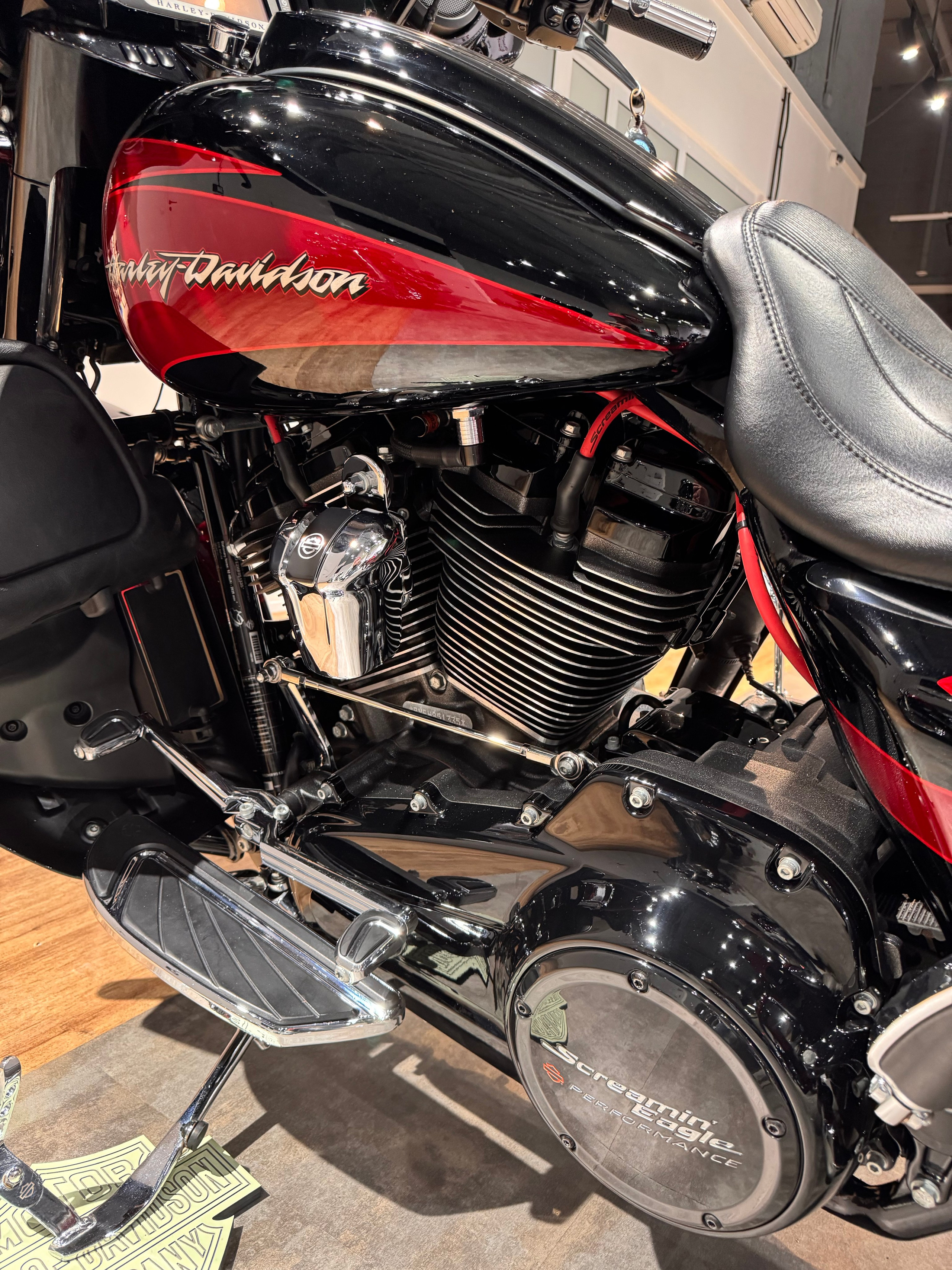 Купить Harley-Davidson 114 CVO Street Glide Special (Touring) — подробнее на сайте. Hello Davidson, Москва. Только хорошие мотоциклы…