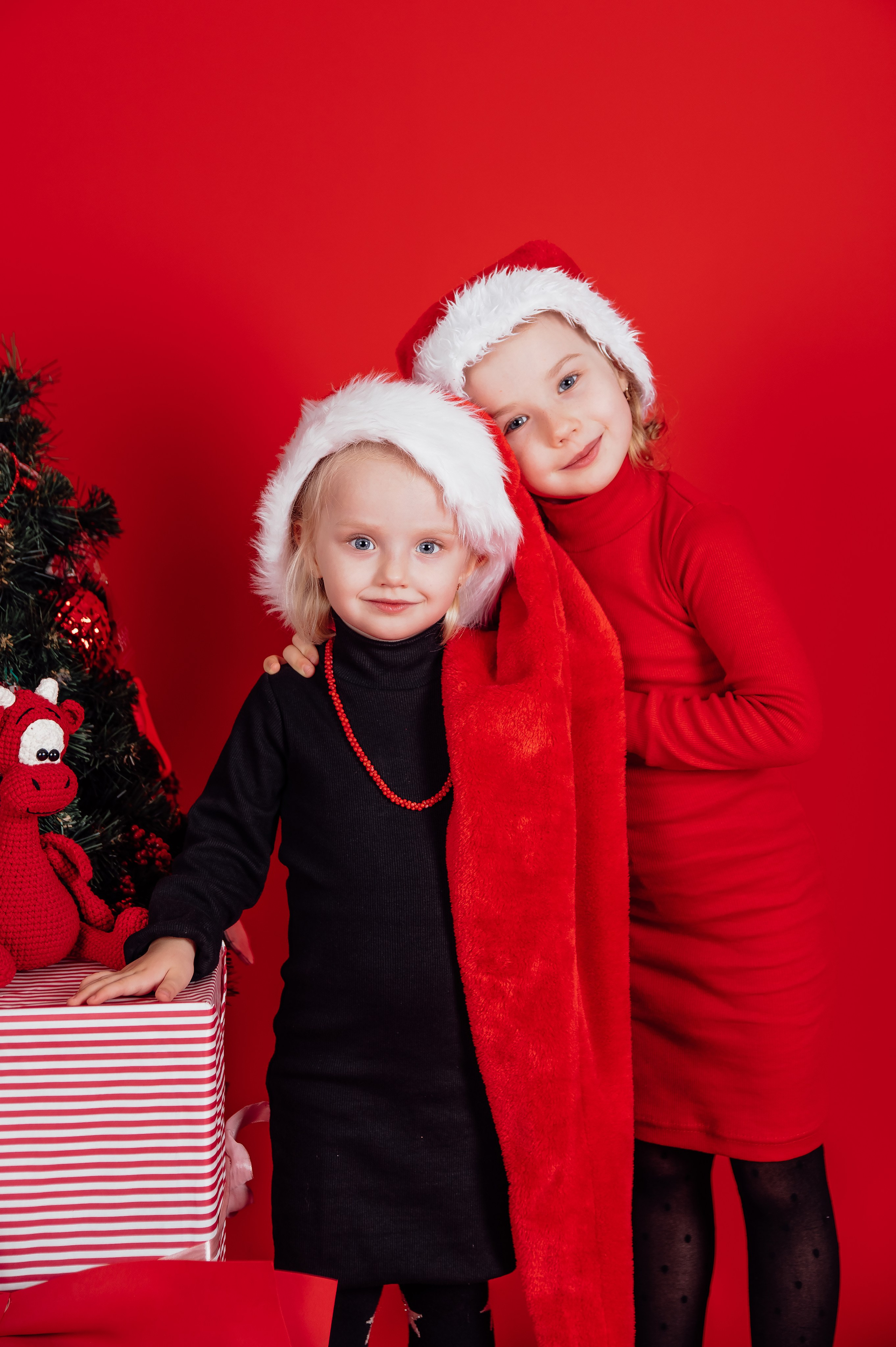 КРАСНЫЙ НОВЫЙ ГОД. Детский и семейный фотограф Катерина Мишина