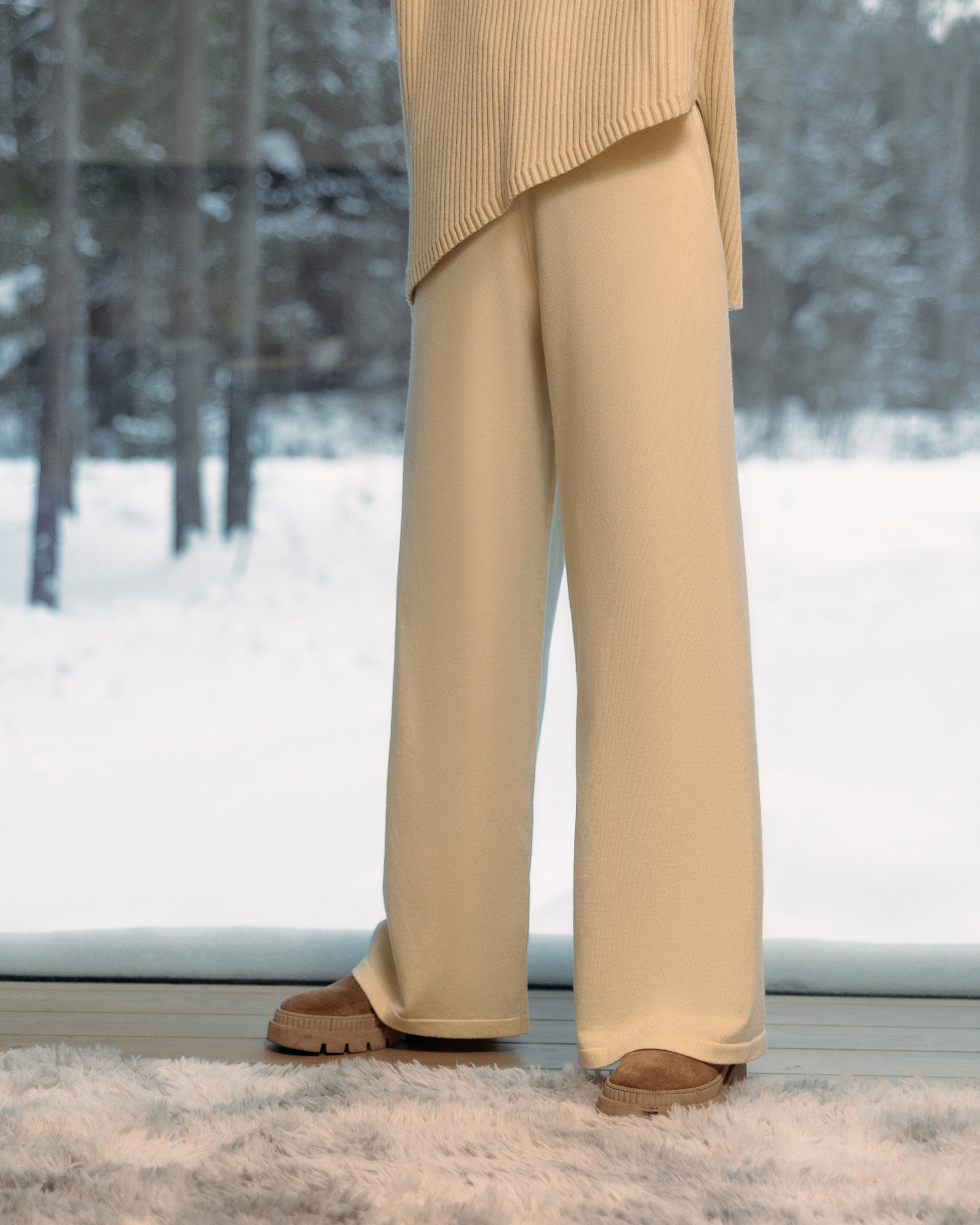 Контент съемка для бренда одежды реклама lokbook лукбук. Фотограф в Санкт-Петербурге и Москве