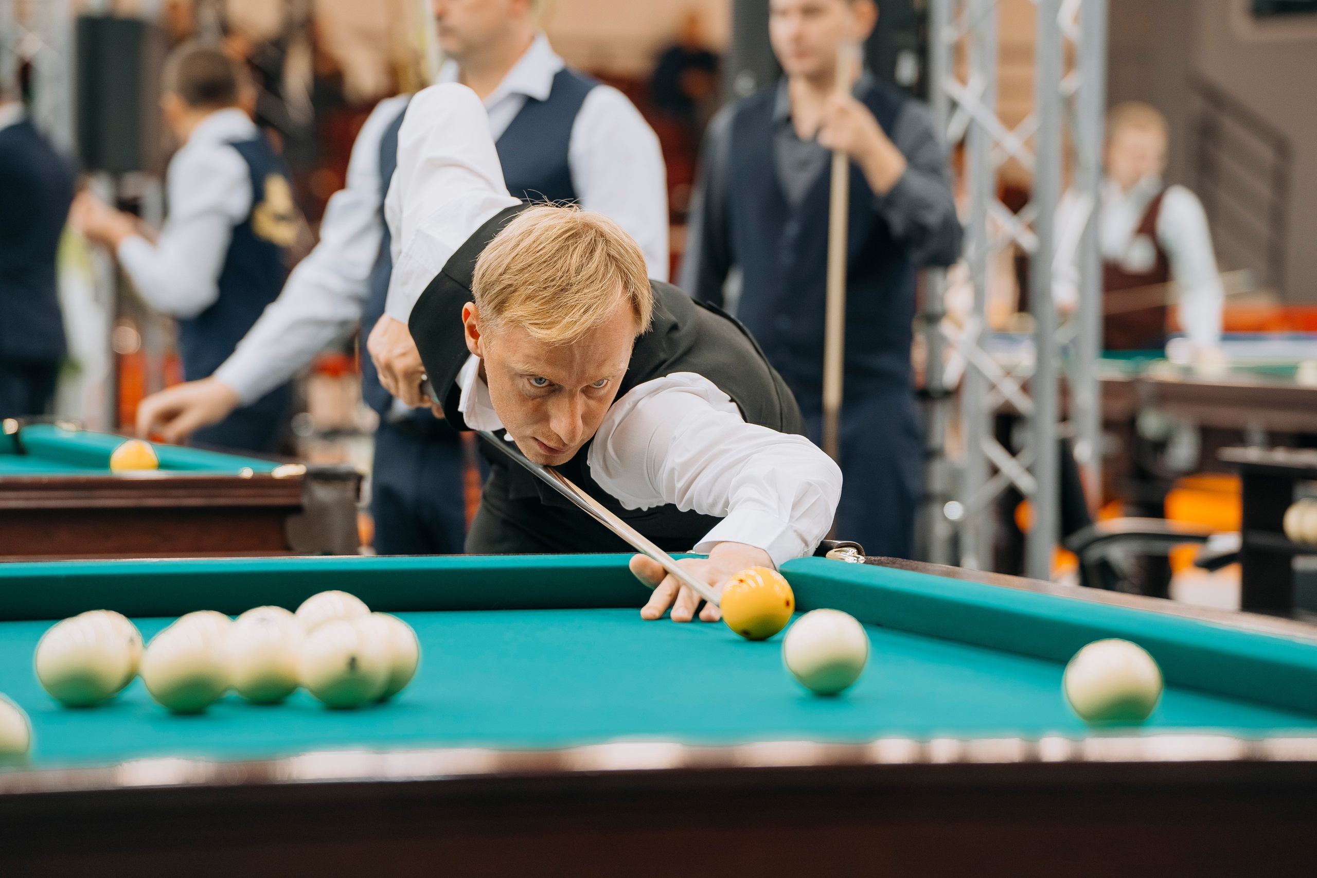 Билиард. Профессиональный портретный фотограф в Москве Владимир Глаголев