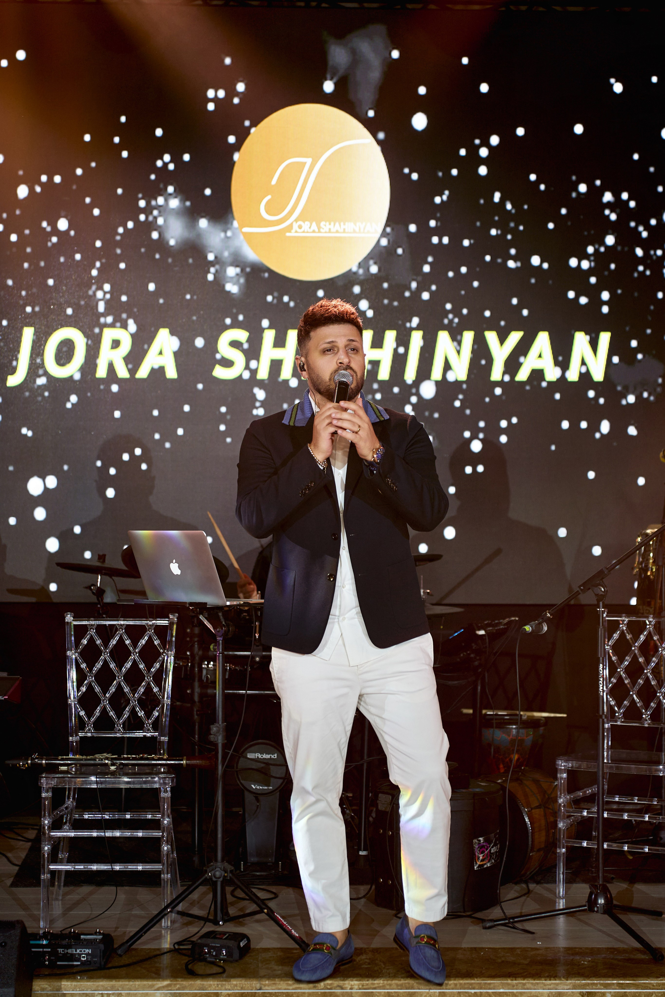 Красивое и чувственное сватовство Рафаэля & Алины в GOLDEN PALACE от ТВИНС СТУДИО. ТВИНС СТУДИО — лучшие свадебные фотографы и видеографы в Краснодаре