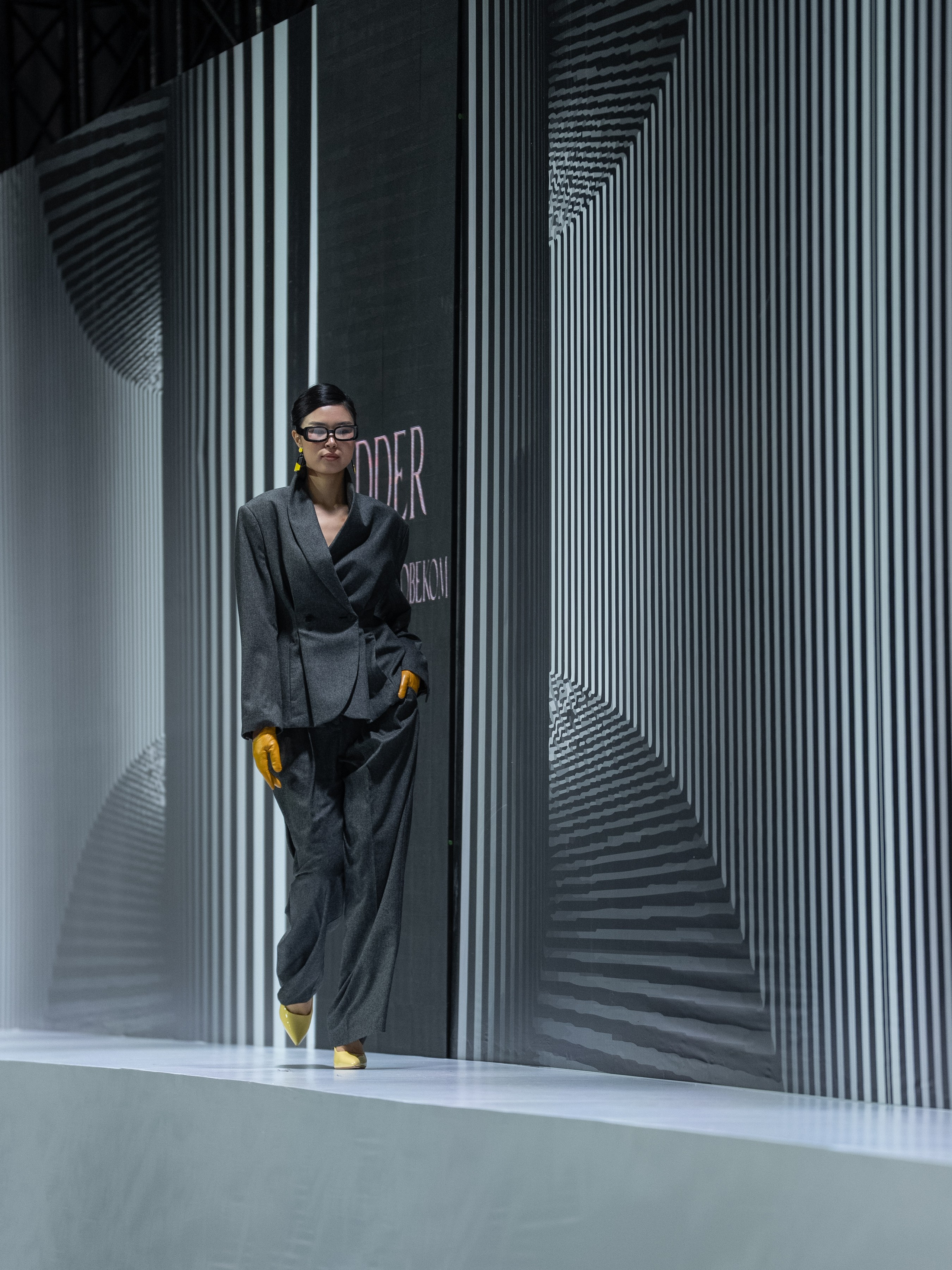 EDDER (Светлана и Геннадий Ткачевы, Россия). Сайт Алматинского НЮ АРТ, будуар и фэшн фотографа Дениса Карпенко