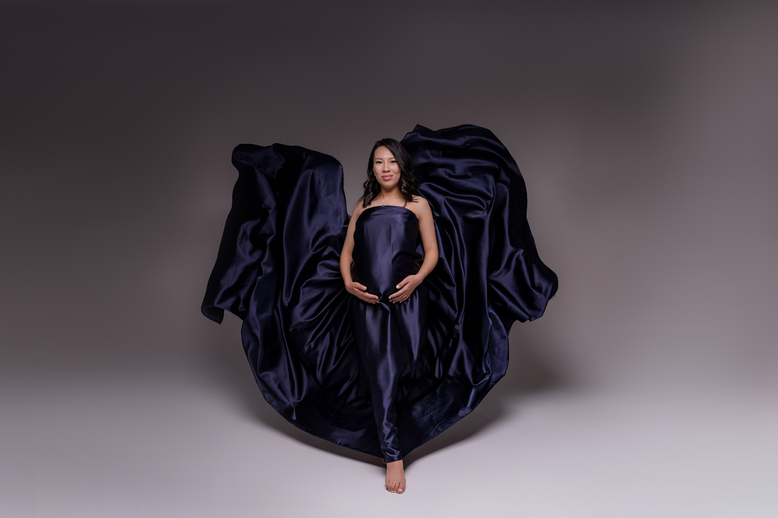 Ткани для беременных. Фотостудия Малина в городе Улан-Удэ. Фотограф Ирина Жарникова