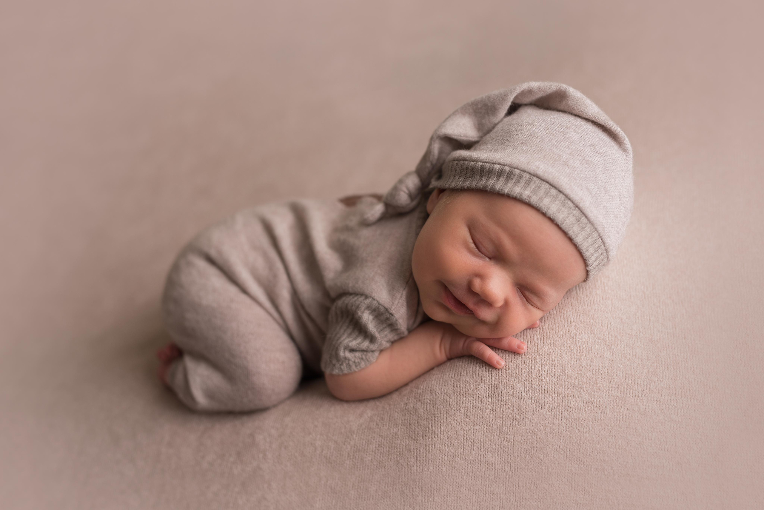 Марк, 10 дней. Фотограф новорожденных и детский фотограф в Екатеринбурге Ксени