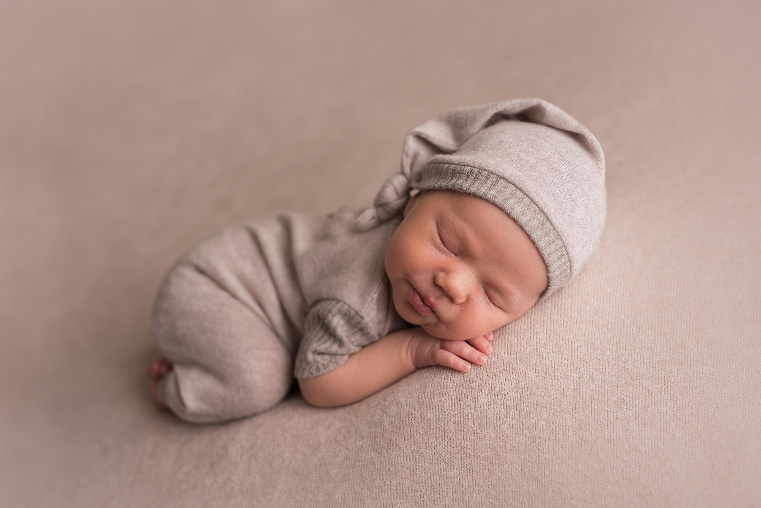 Марк, 10 дней. Фотограф новорожденных и детский фотограф в Екатеринбурге Ксени