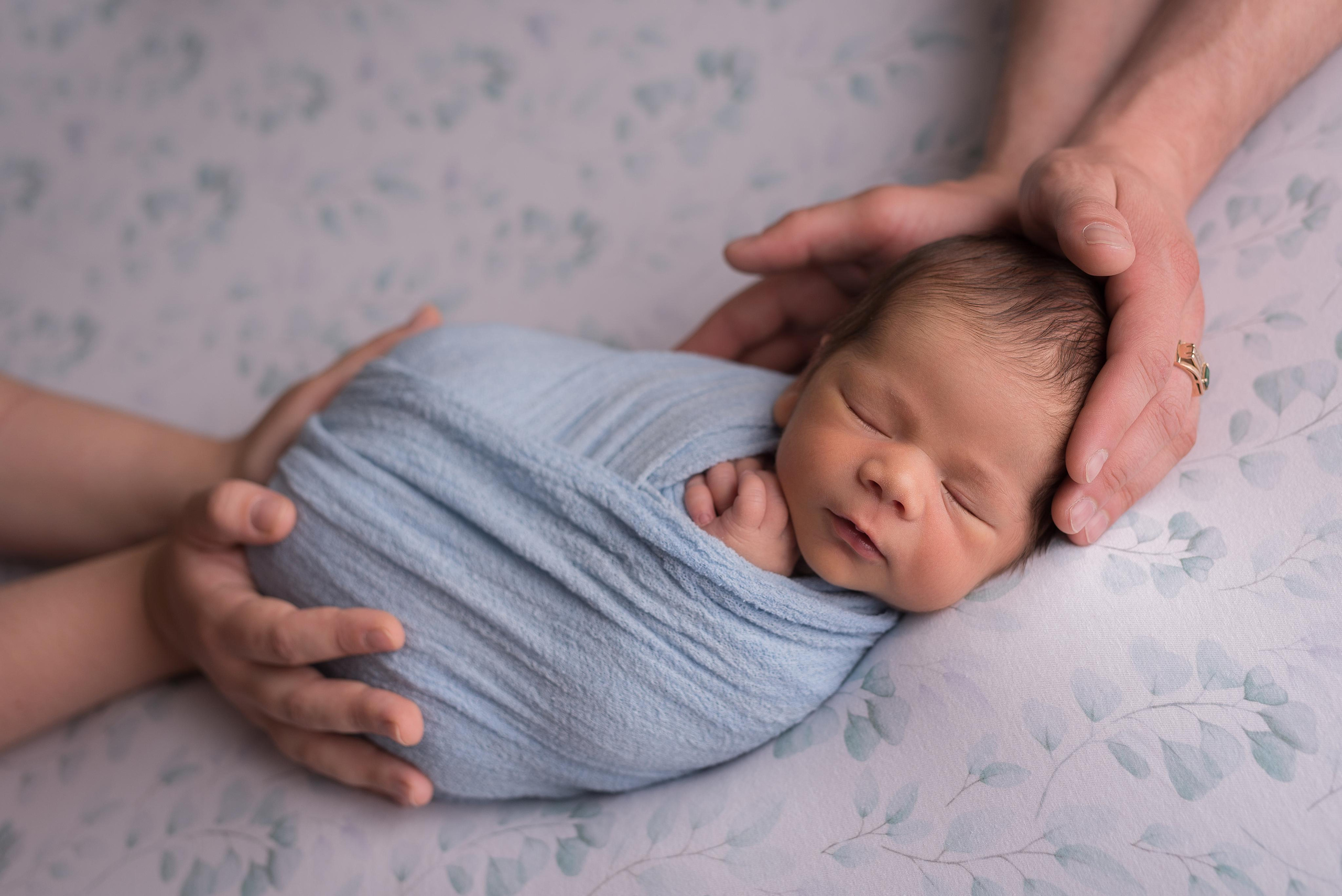 Артем, 10 дней. Фотограф новорожденных и детский фотограф в Екатеринбурге Ксени